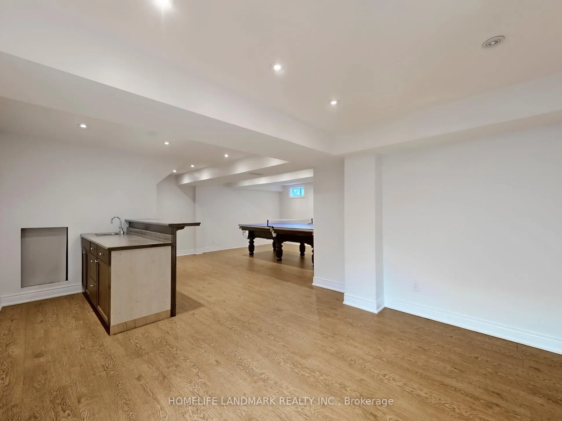 6 Broughton Court