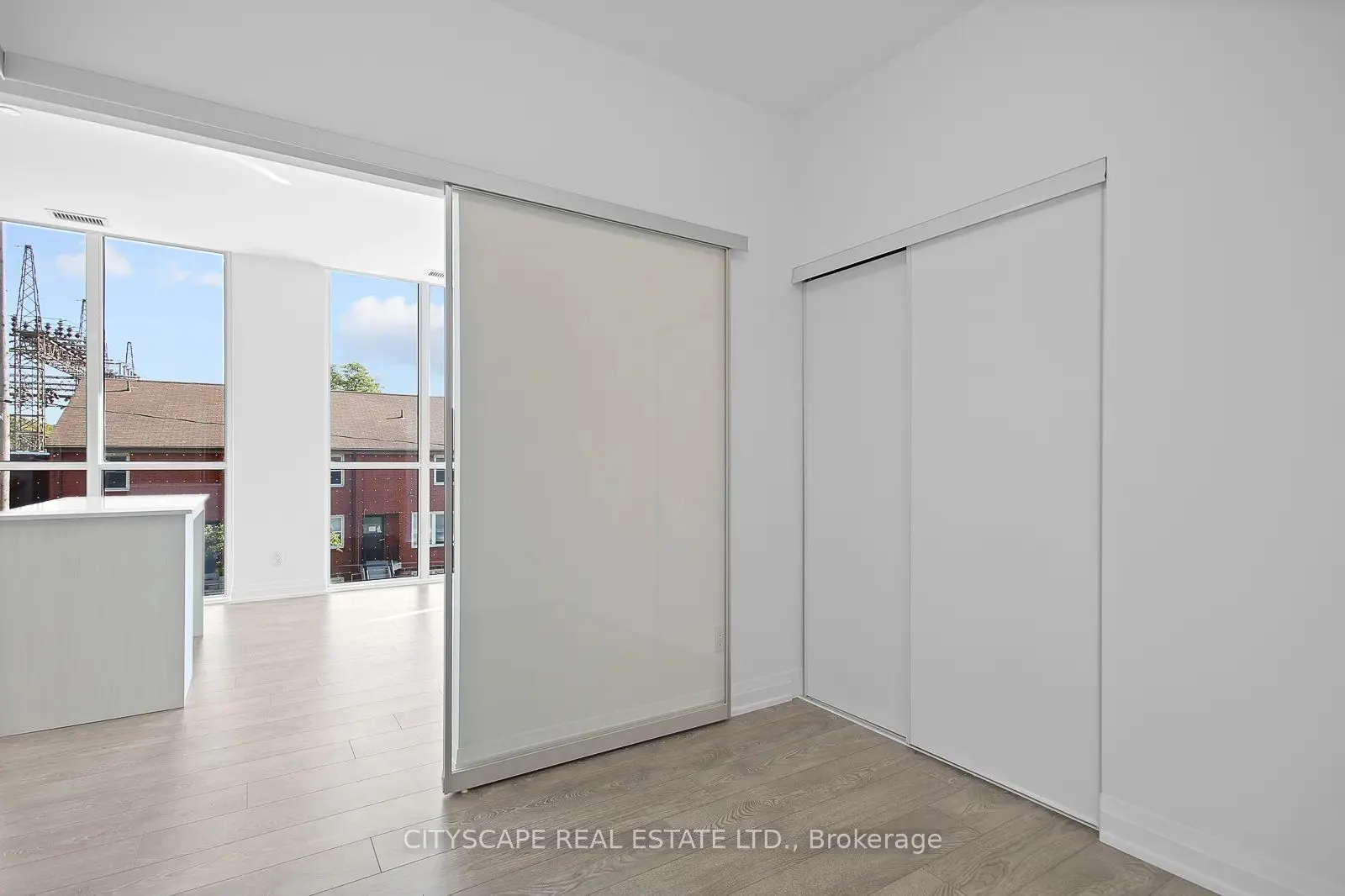 286 Main Street, #303