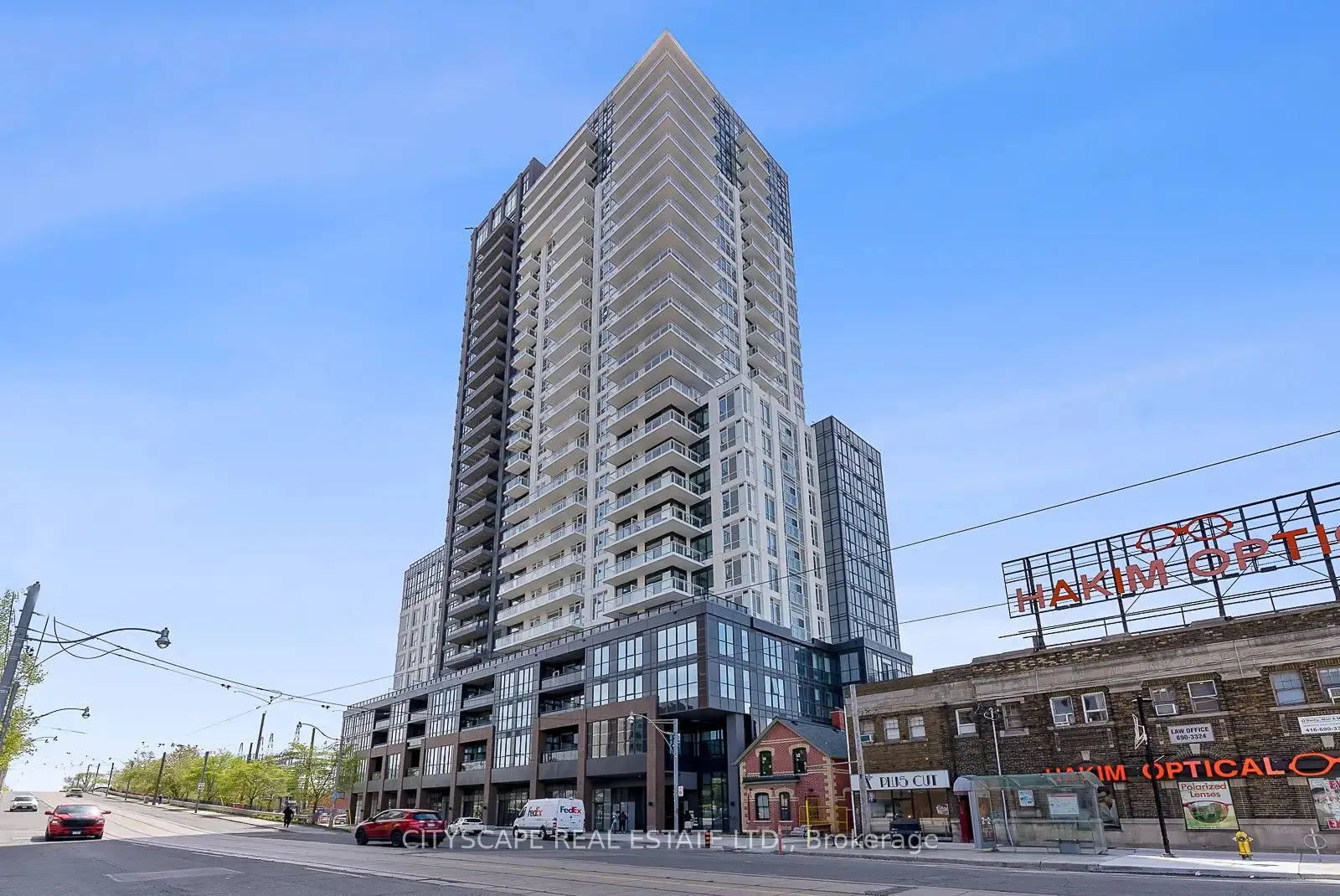286 Main Street, #303