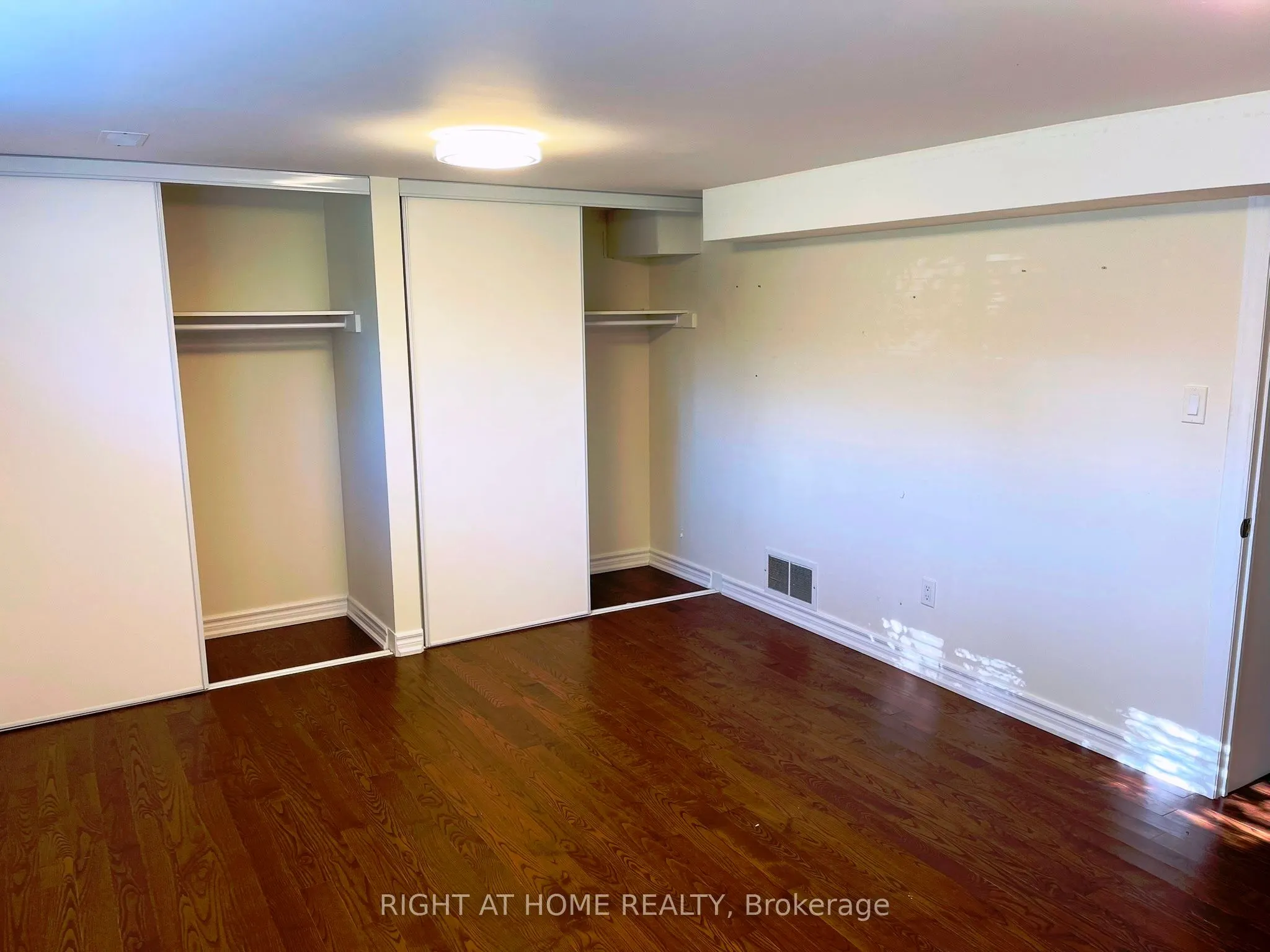54 Medley Crescent, #Basement