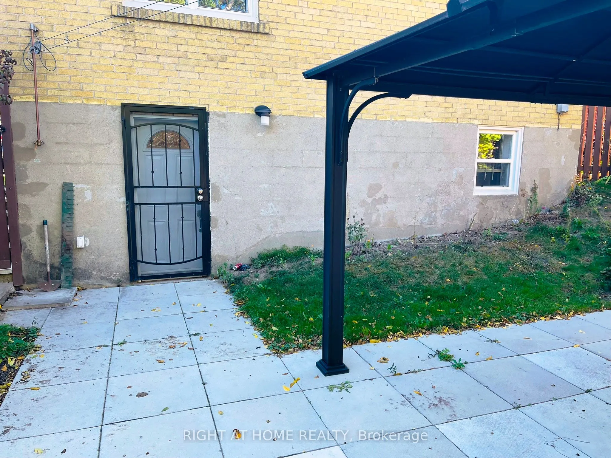 54 Medley Crescent, #Basement