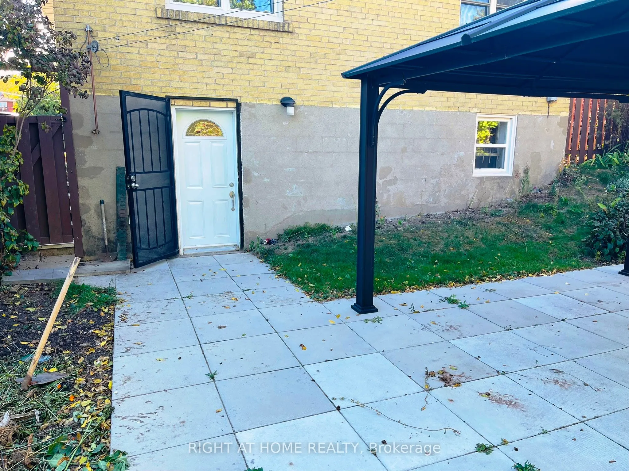 54 Medley Crescent, #Basement