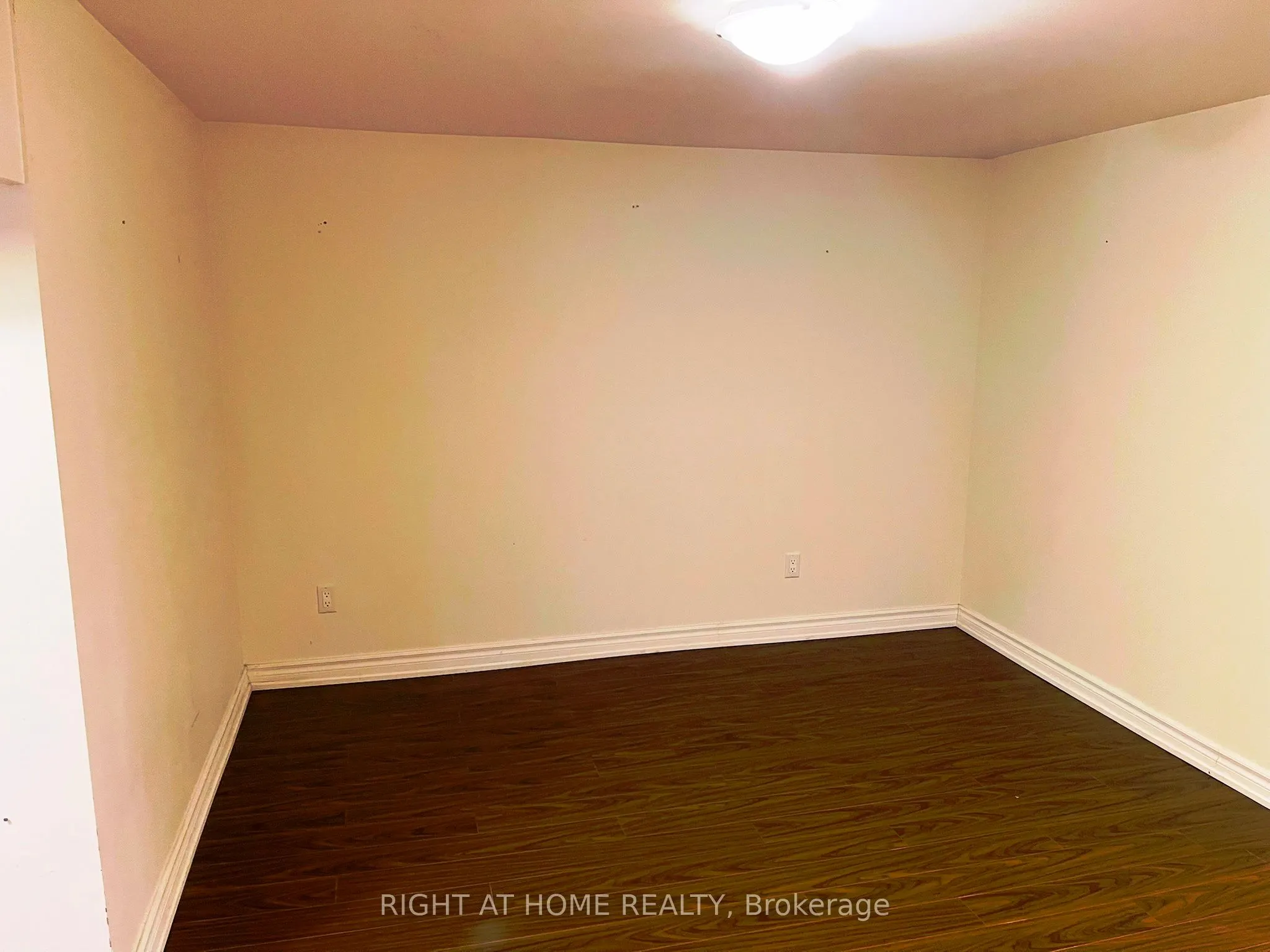 54 Medley Crescent, #Basement