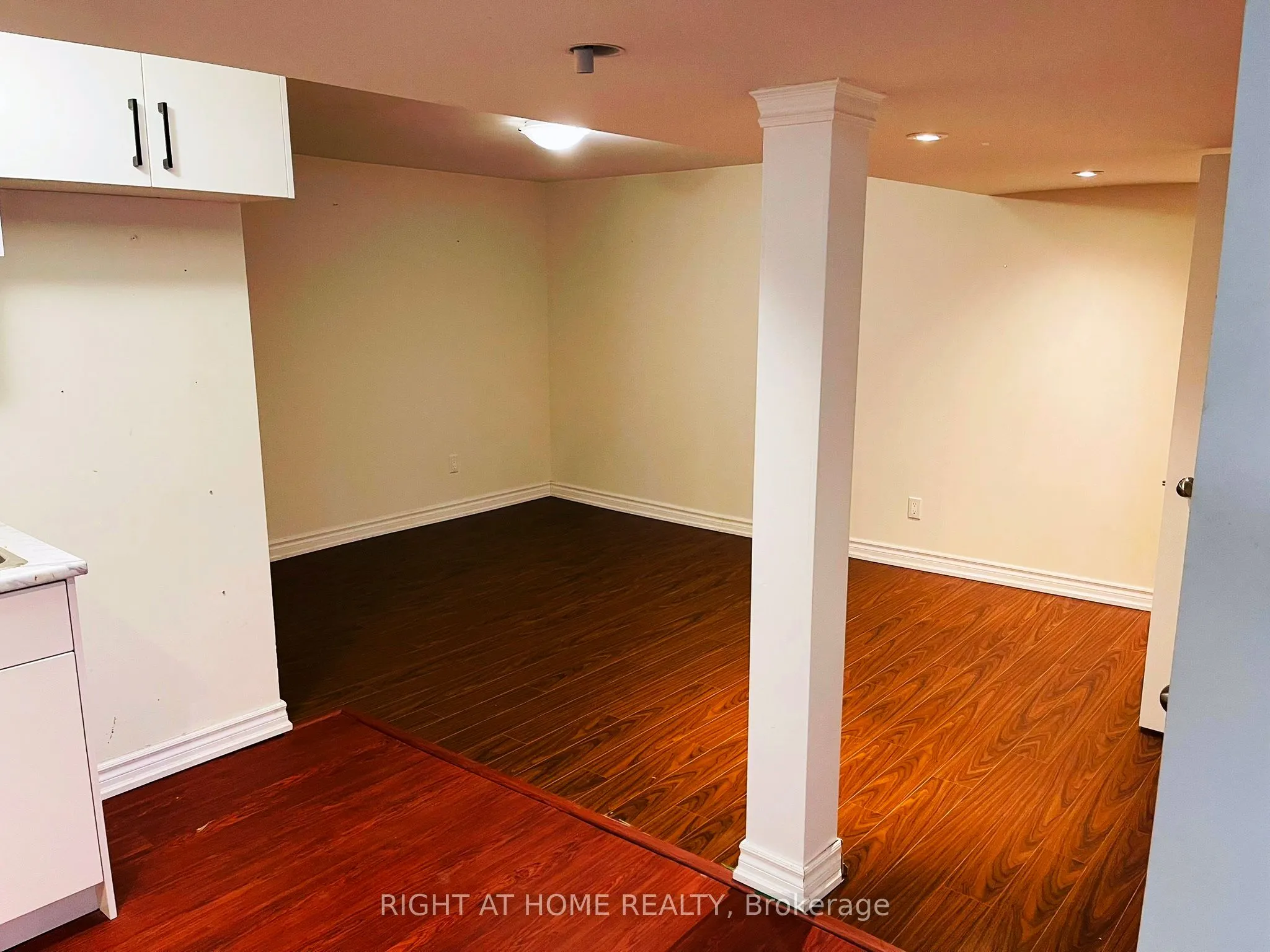 54 Medley Crescent, #Basement
