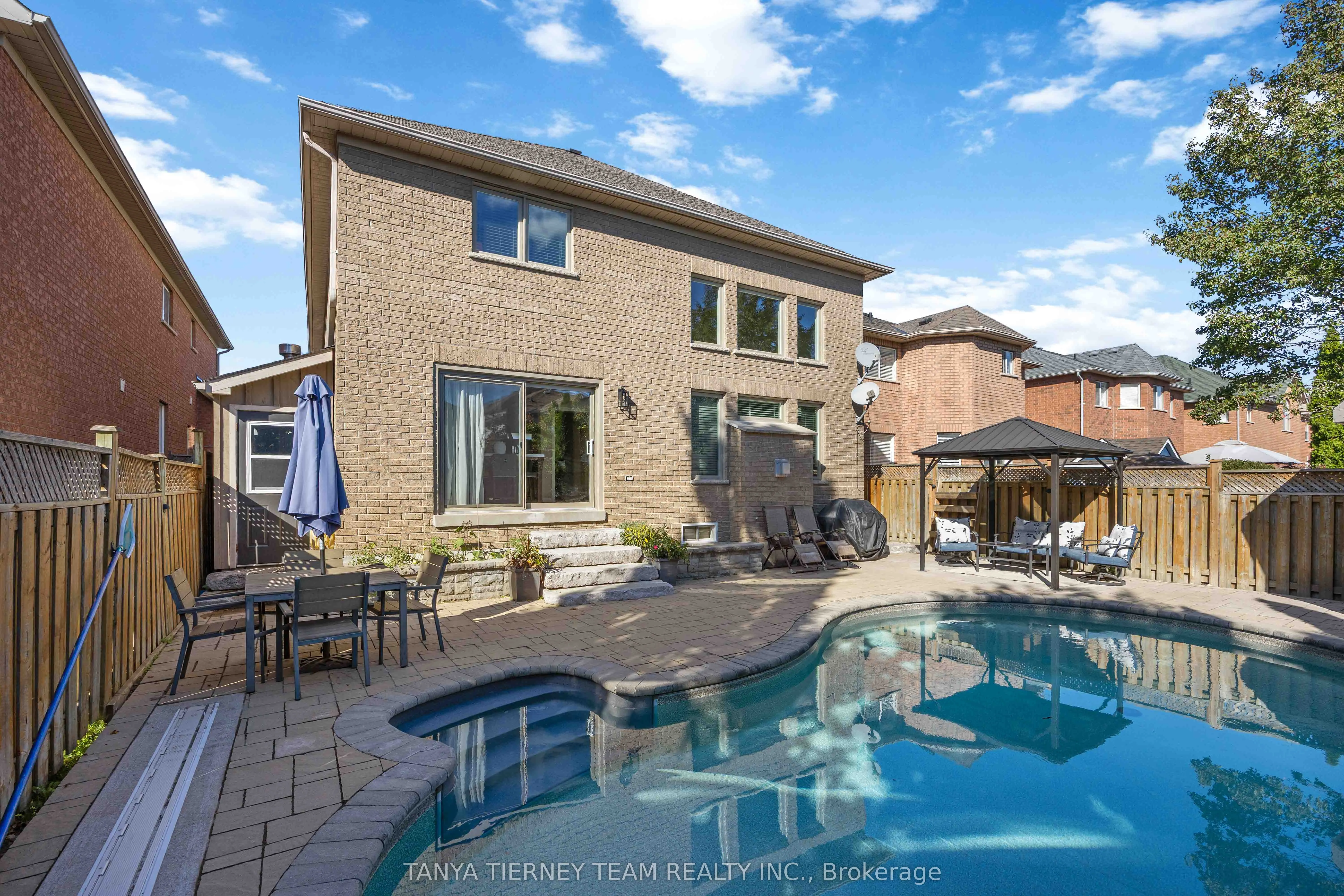 25 Medland Avenue