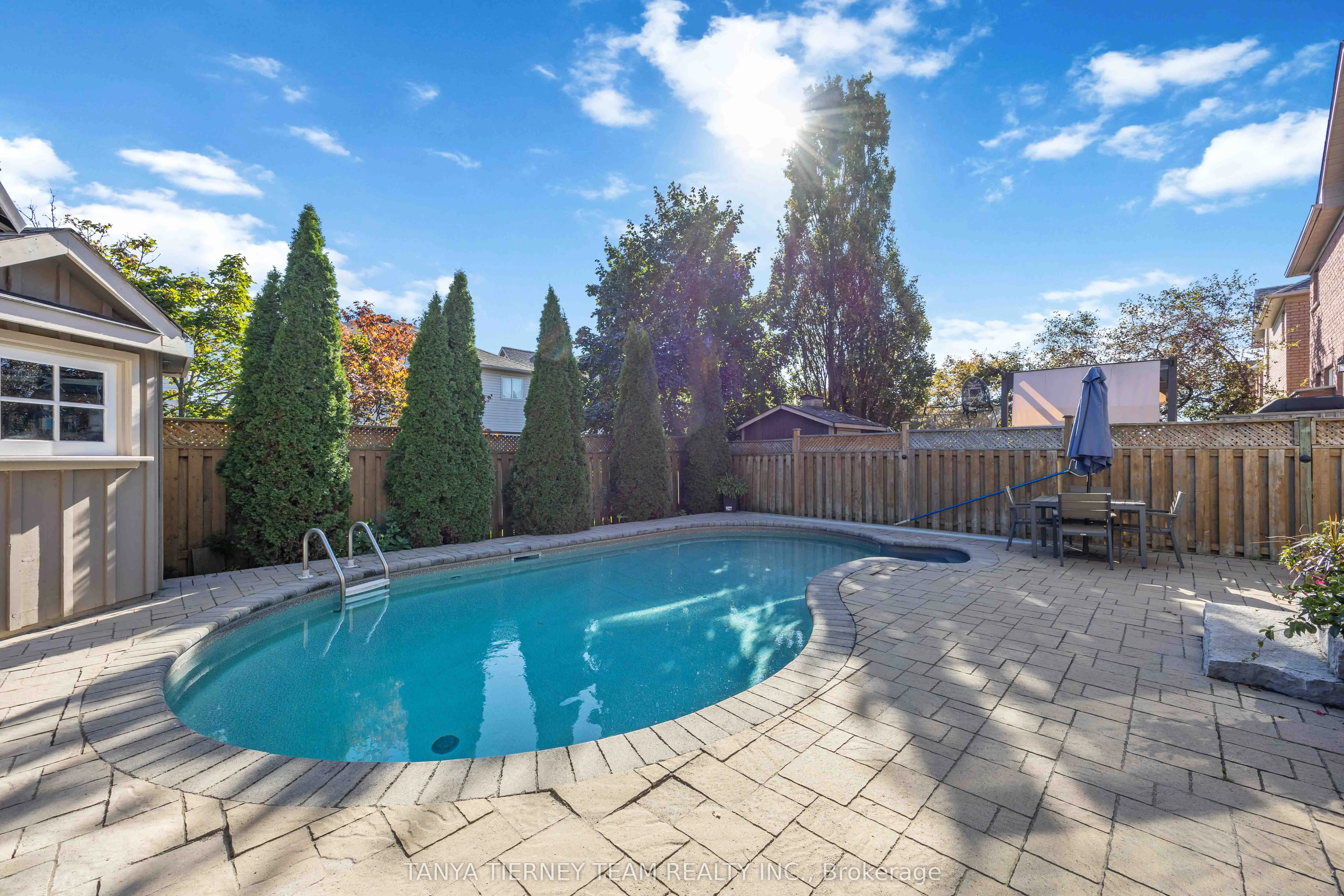 25 Medland Avenue