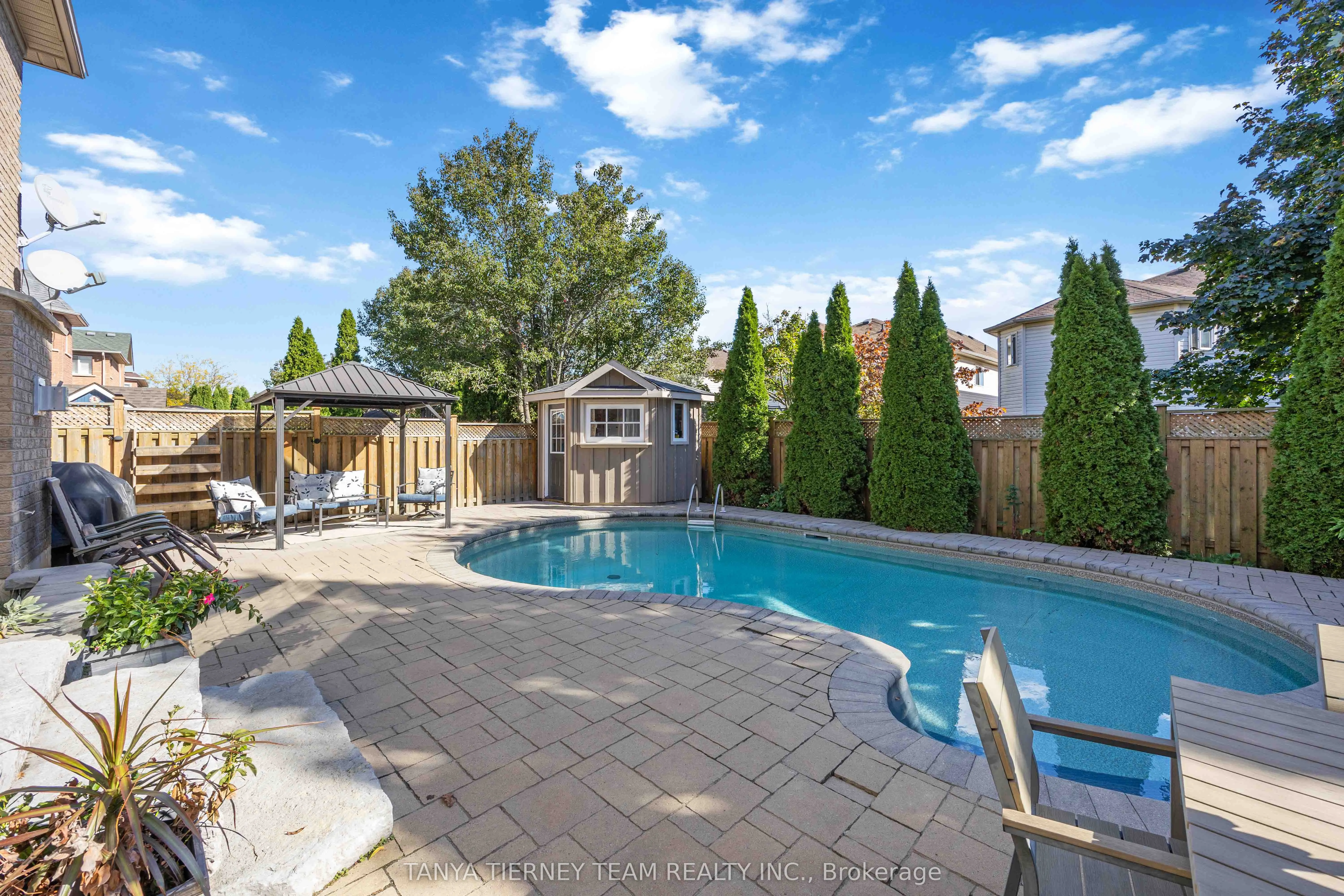 25 Medland Avenue