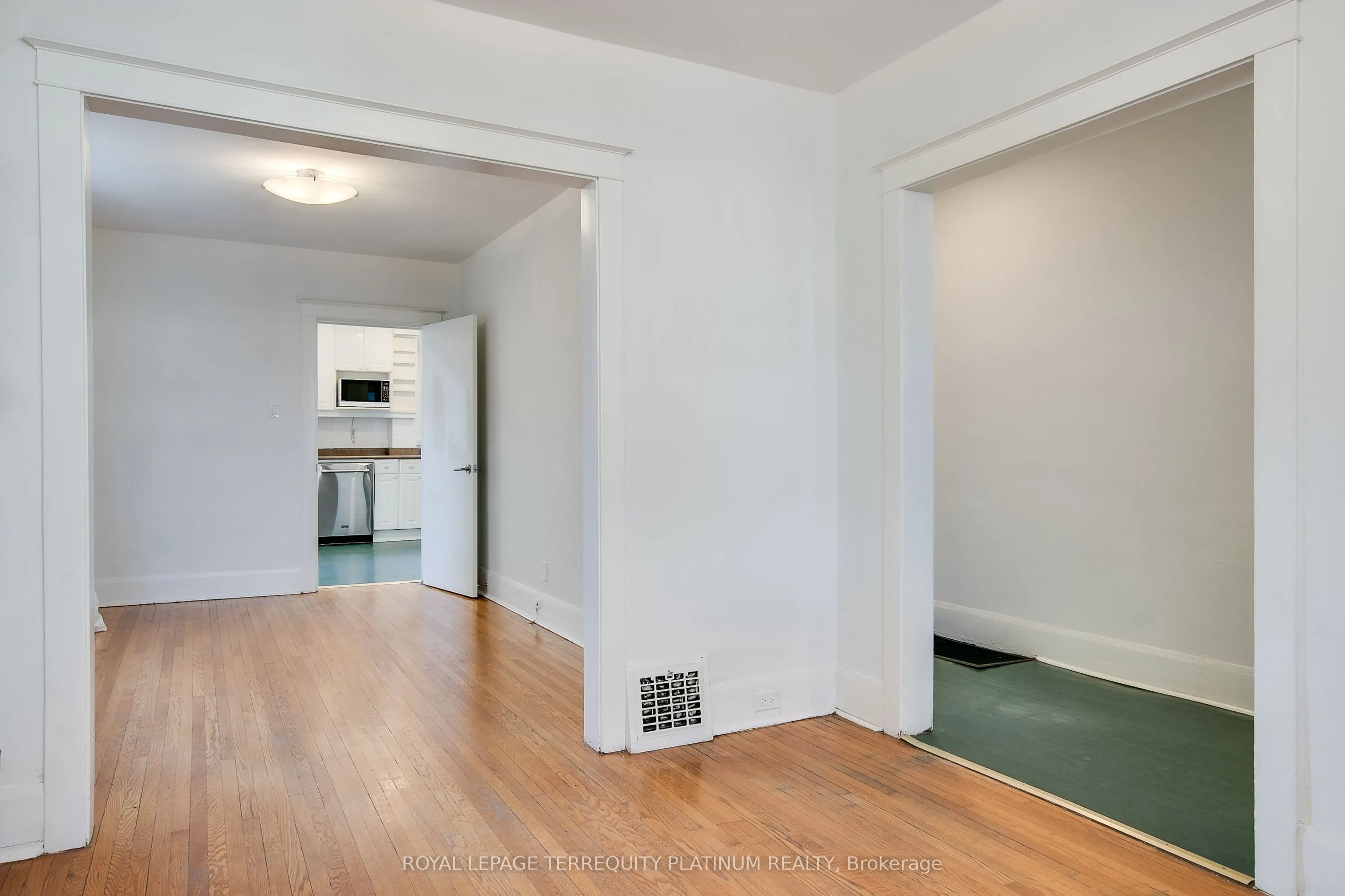 55 Woodrow Avenue