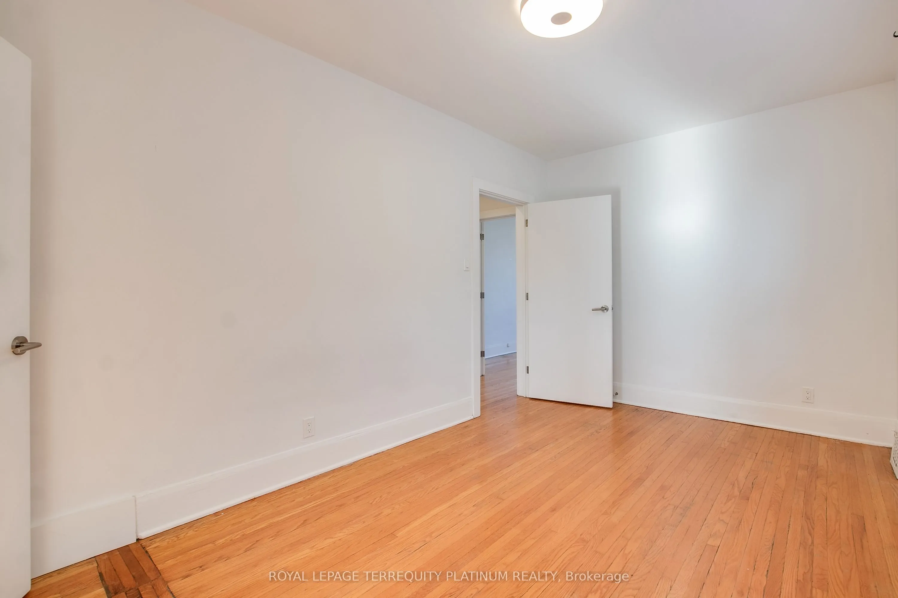 55 Woodrow Avenue