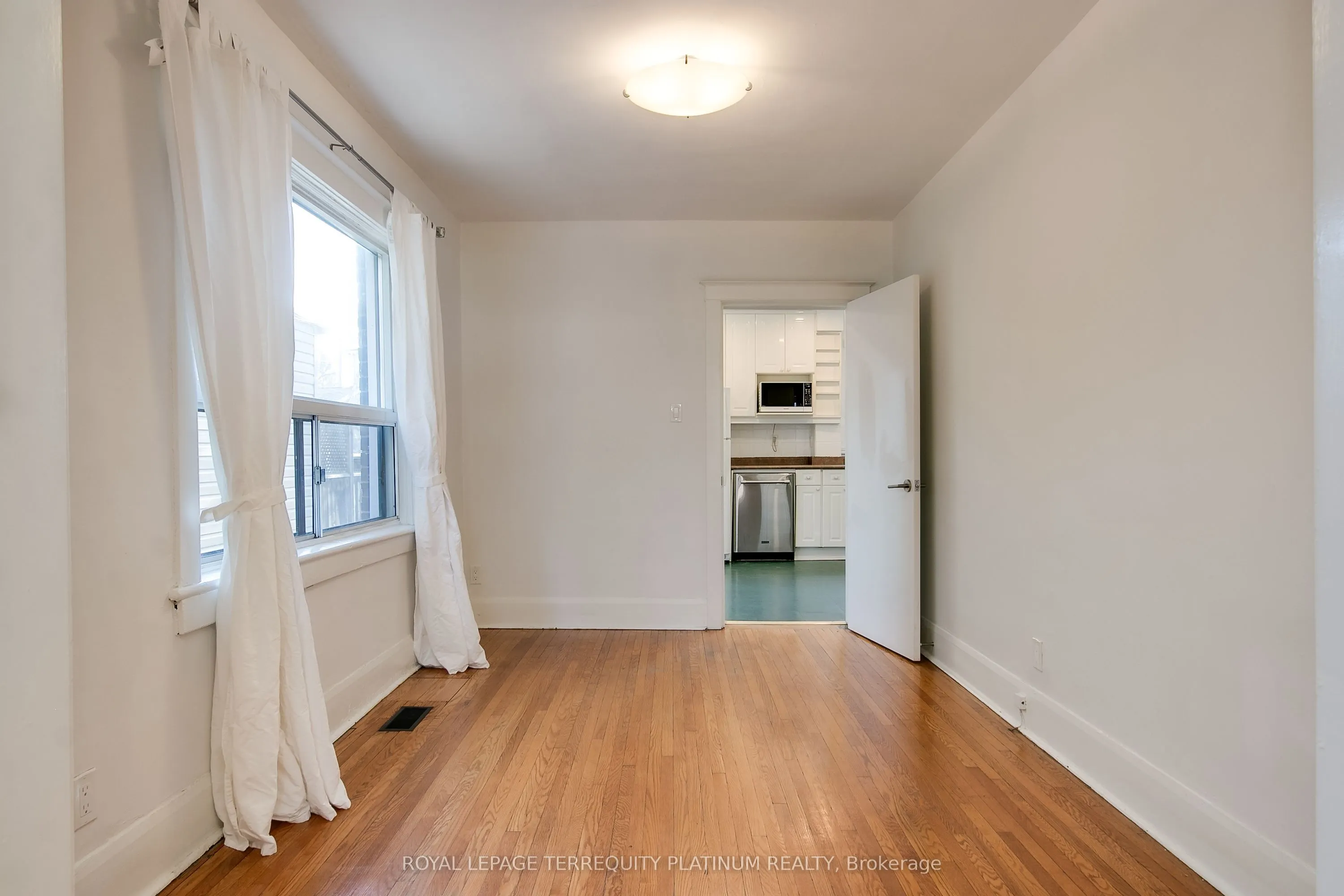 55 Woodrow Avenue