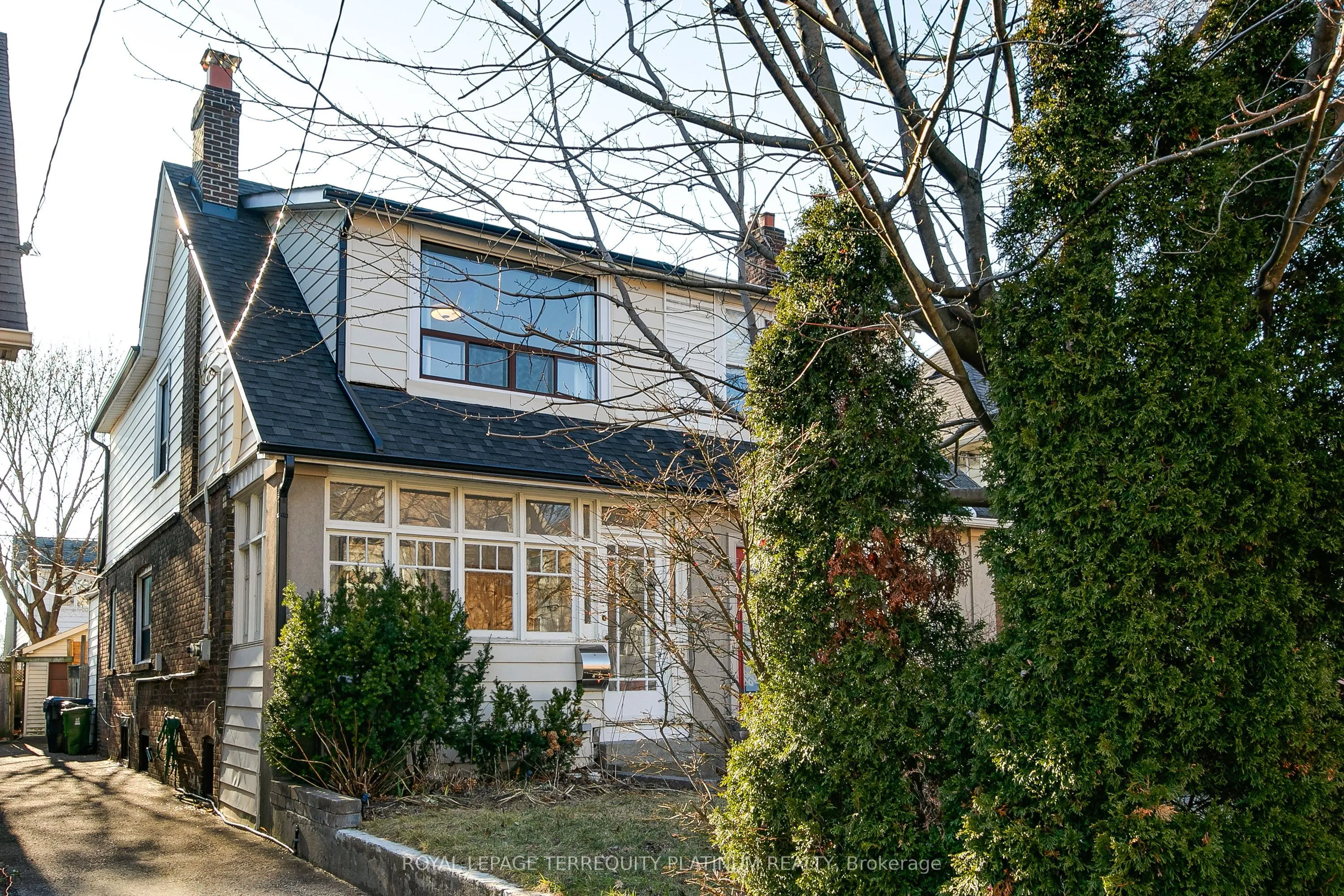 55 Woodrow Avenue