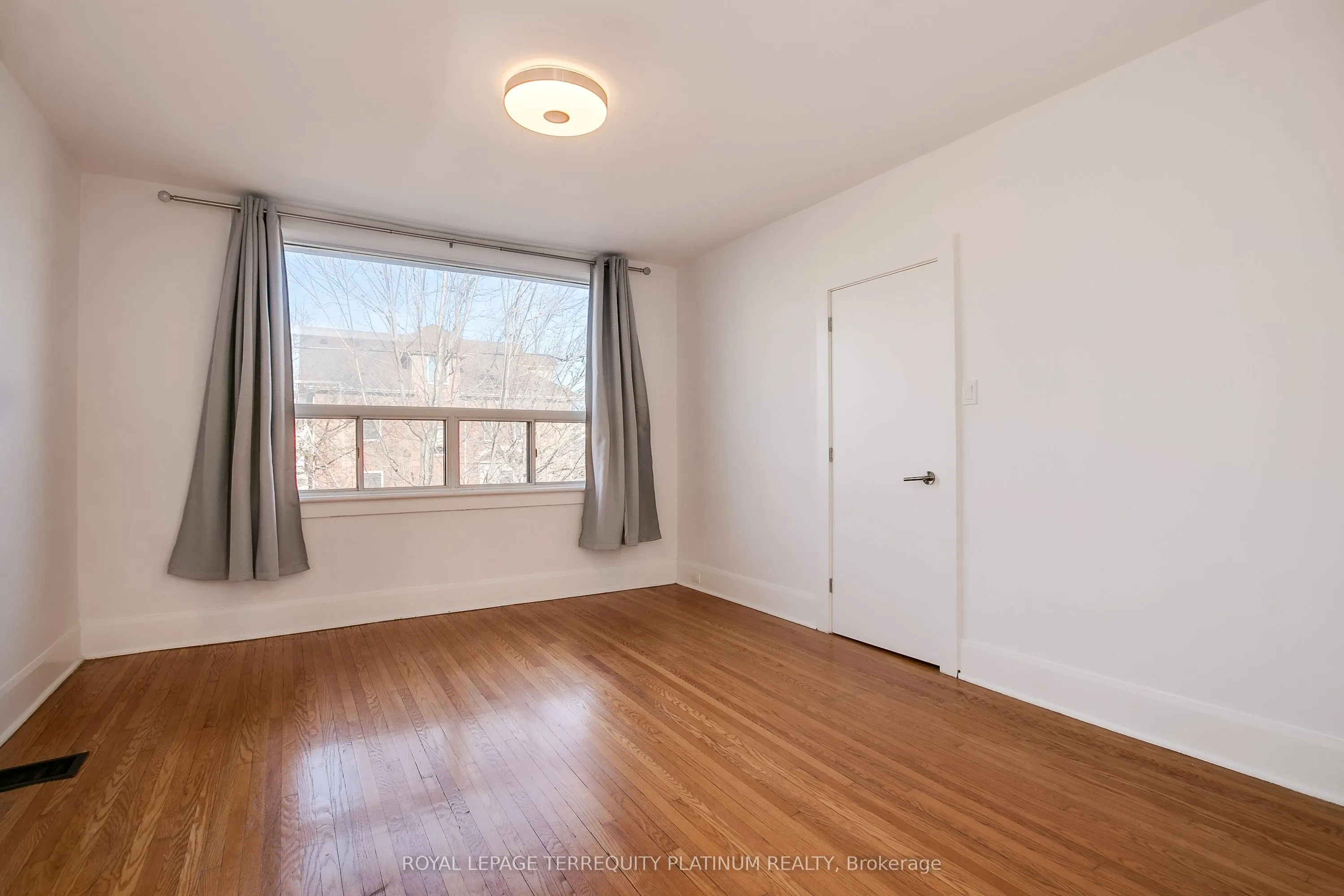 55 Woodrow Avenue