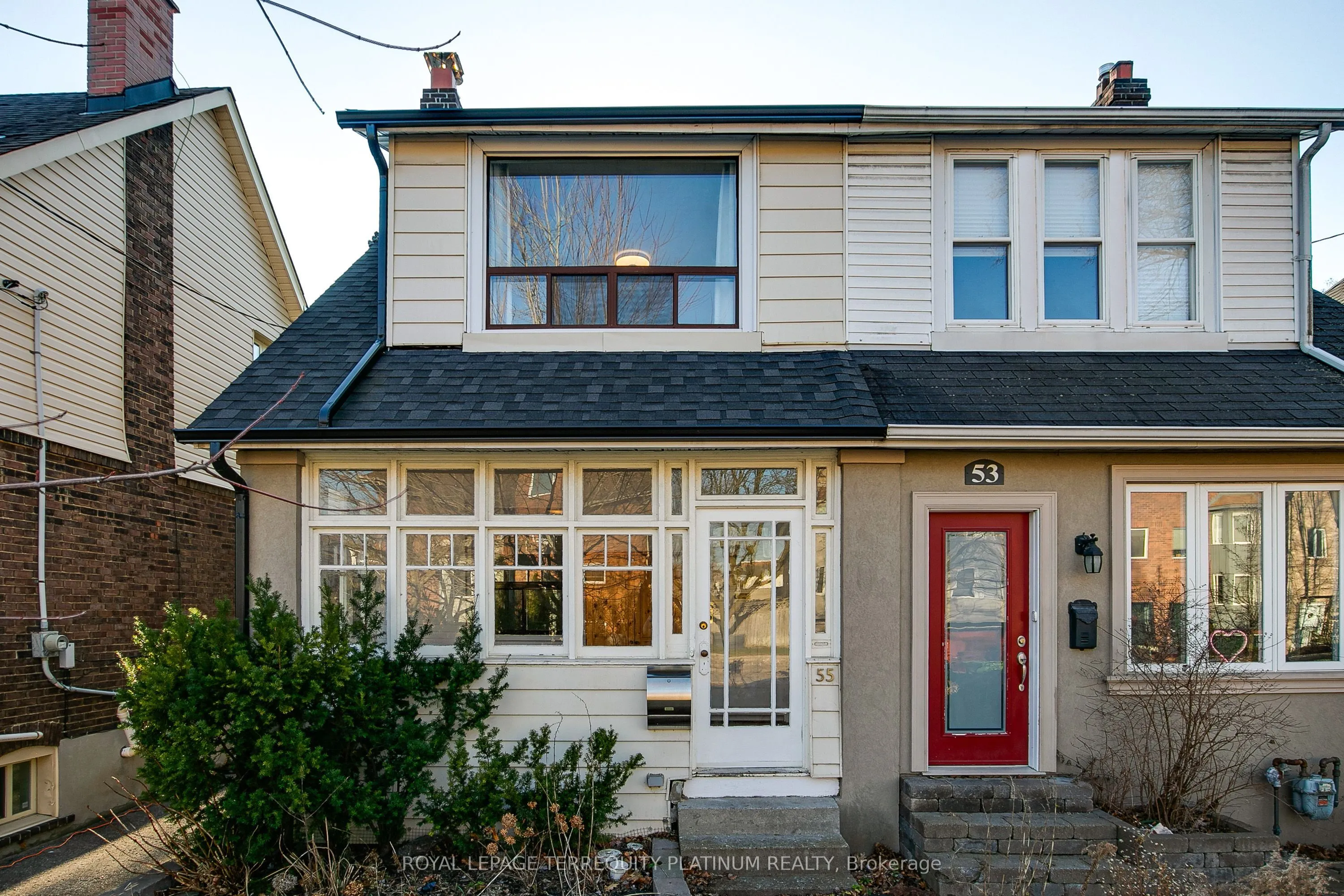 55 Woodrow Avenue