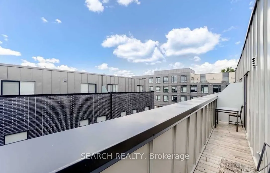 1740 Simcoe Street N, #52