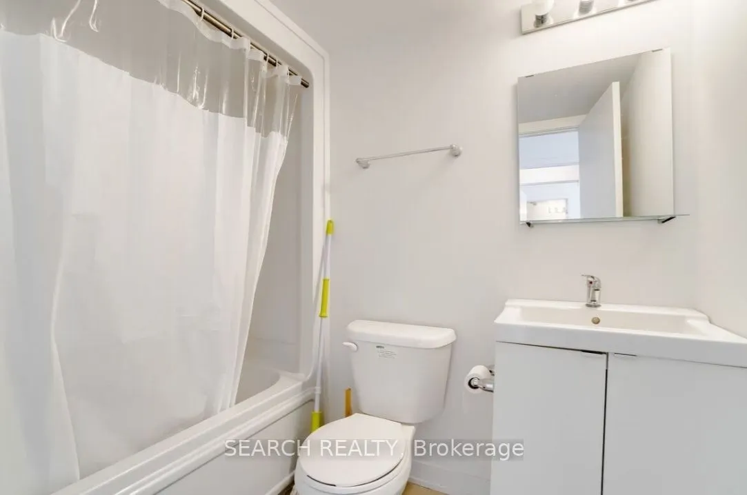 1740 Simcoe Street N, #52