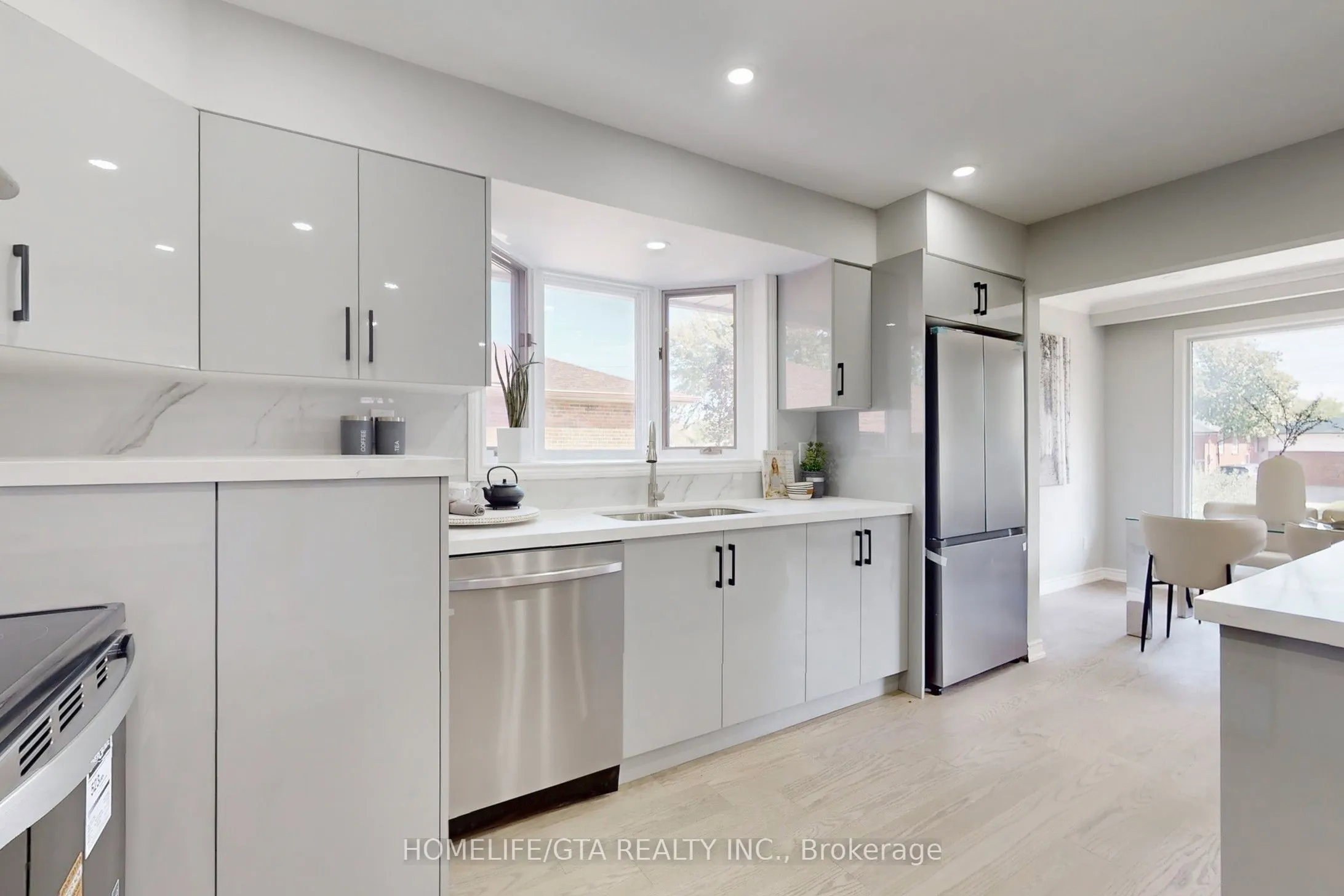 16 Woolwick Drive