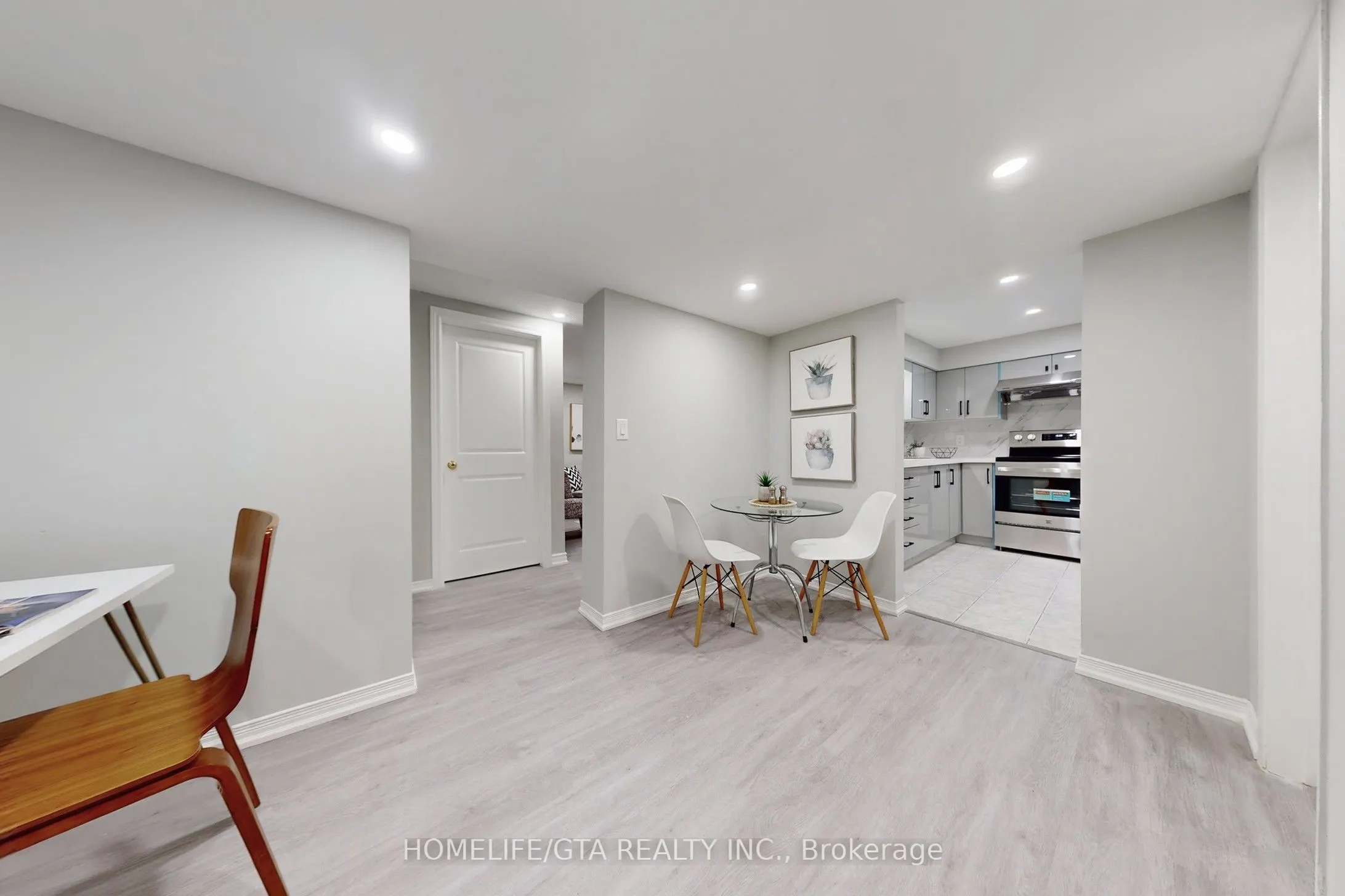 16 Woolwick Drive