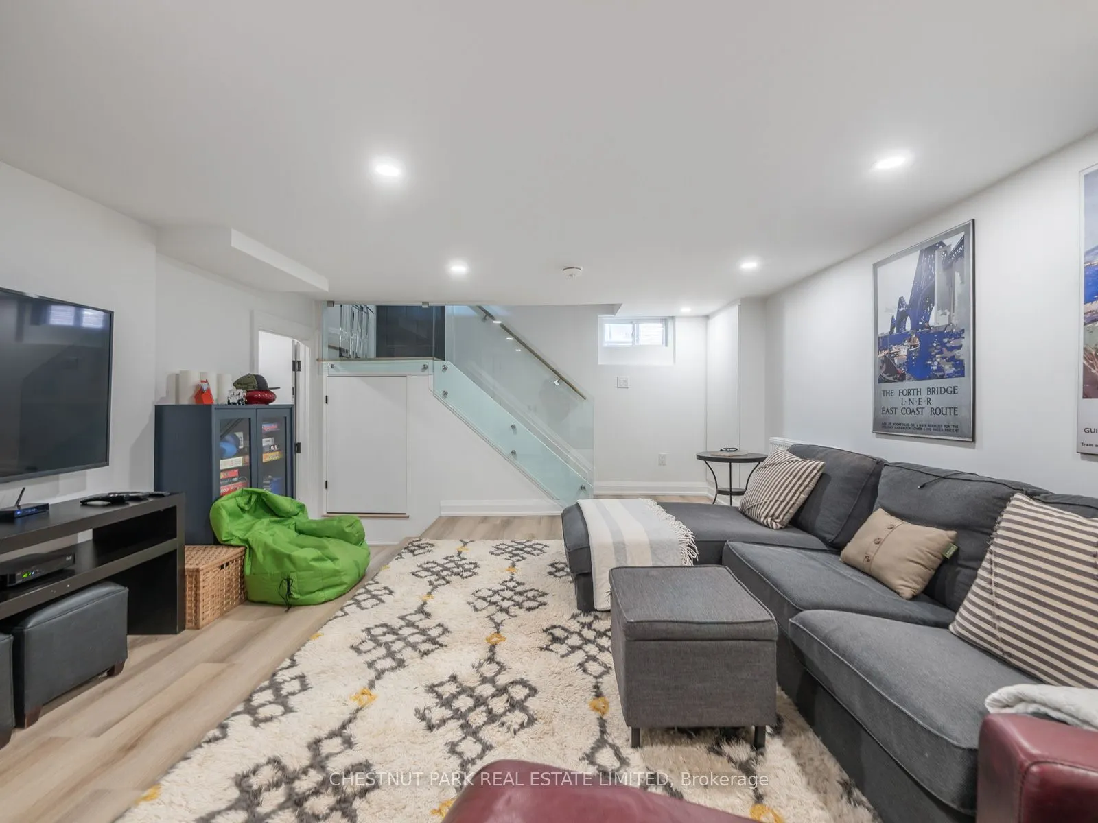 14 Southwood Drive