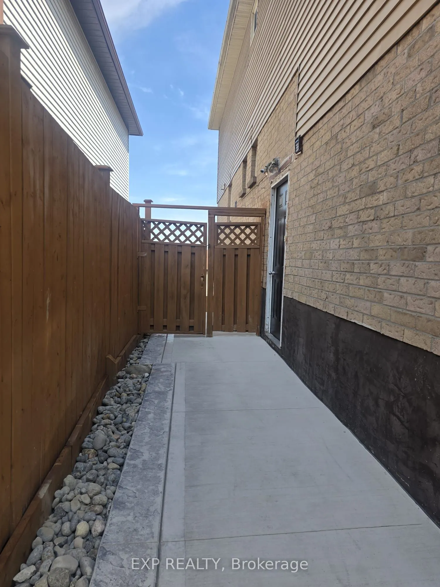 2113 Theoden Court