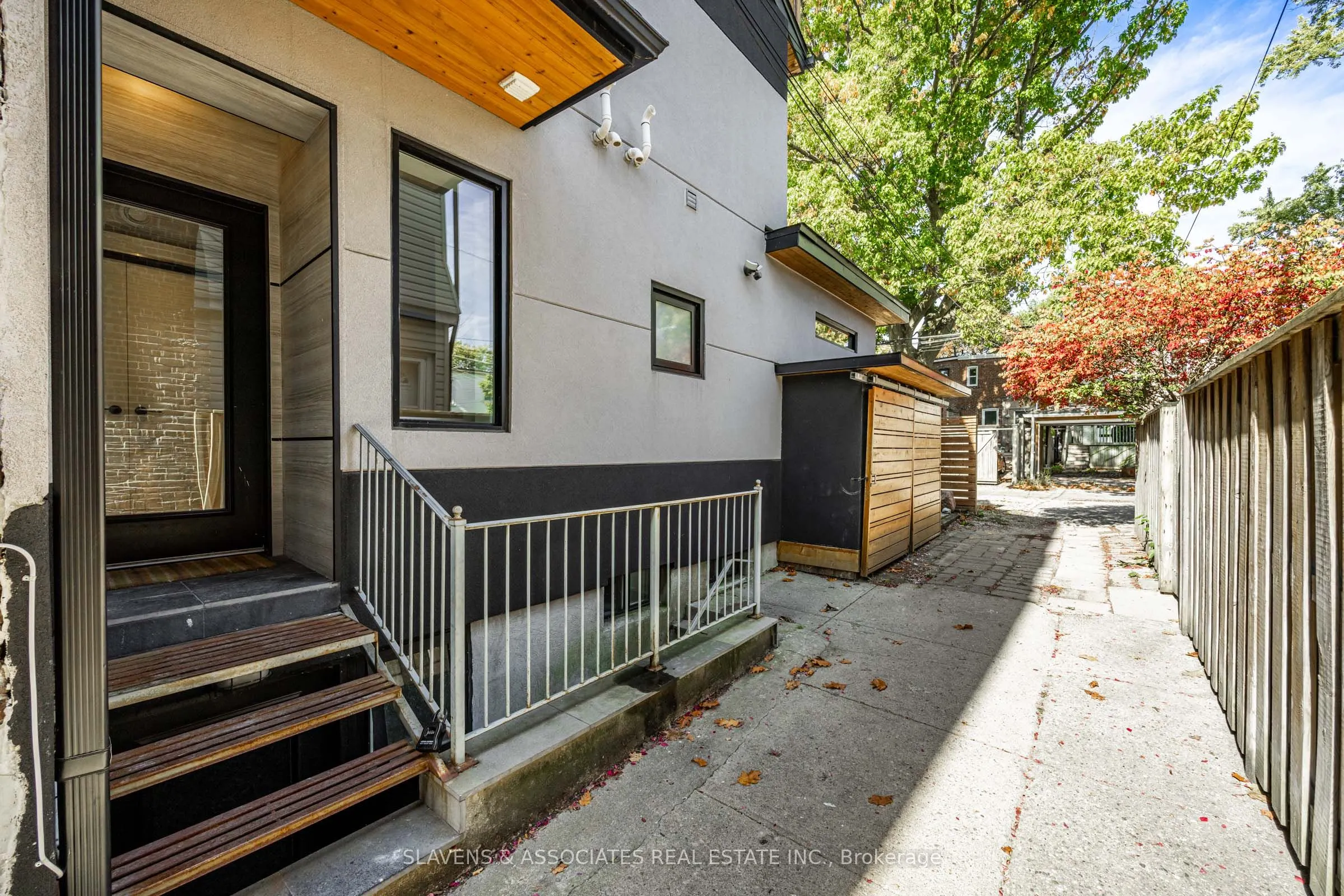 38 Wroxeter Avenue