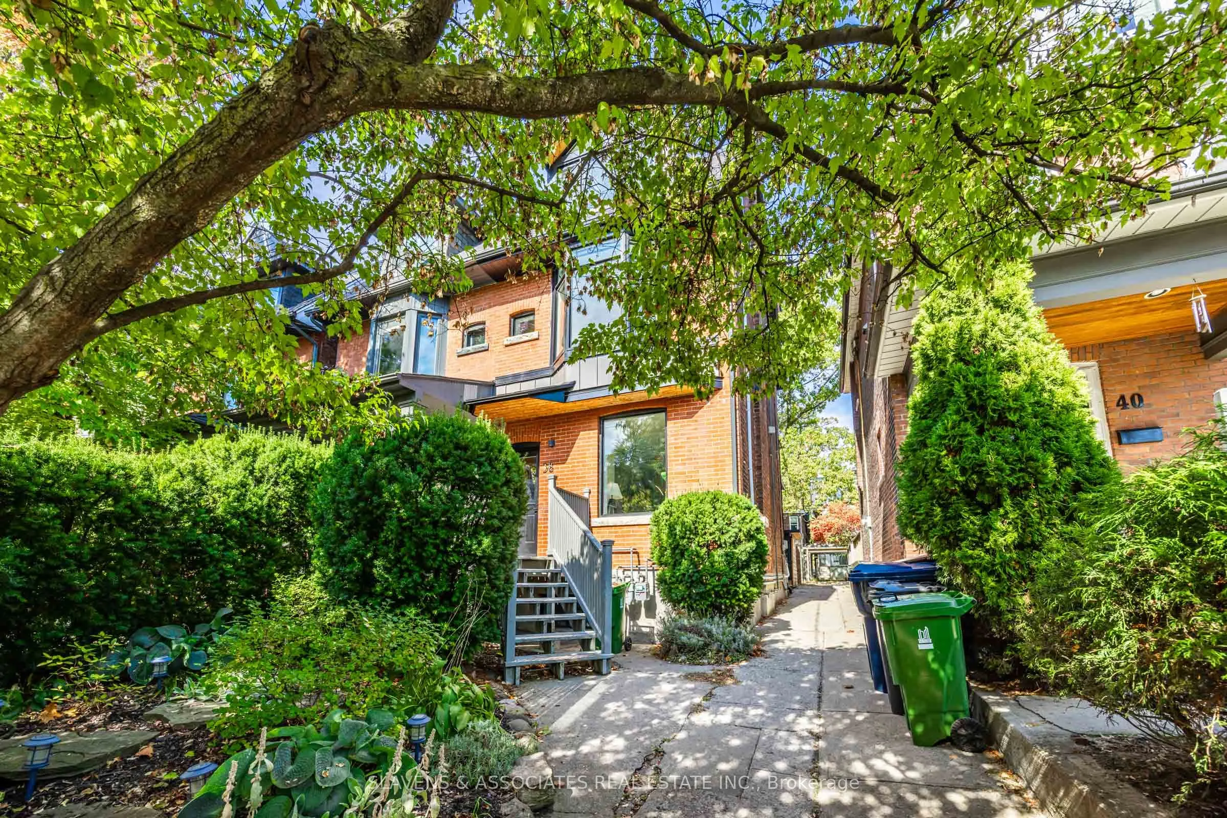 38 Wroxeter Avenue