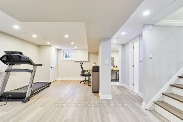 35 Glen Muir Drive