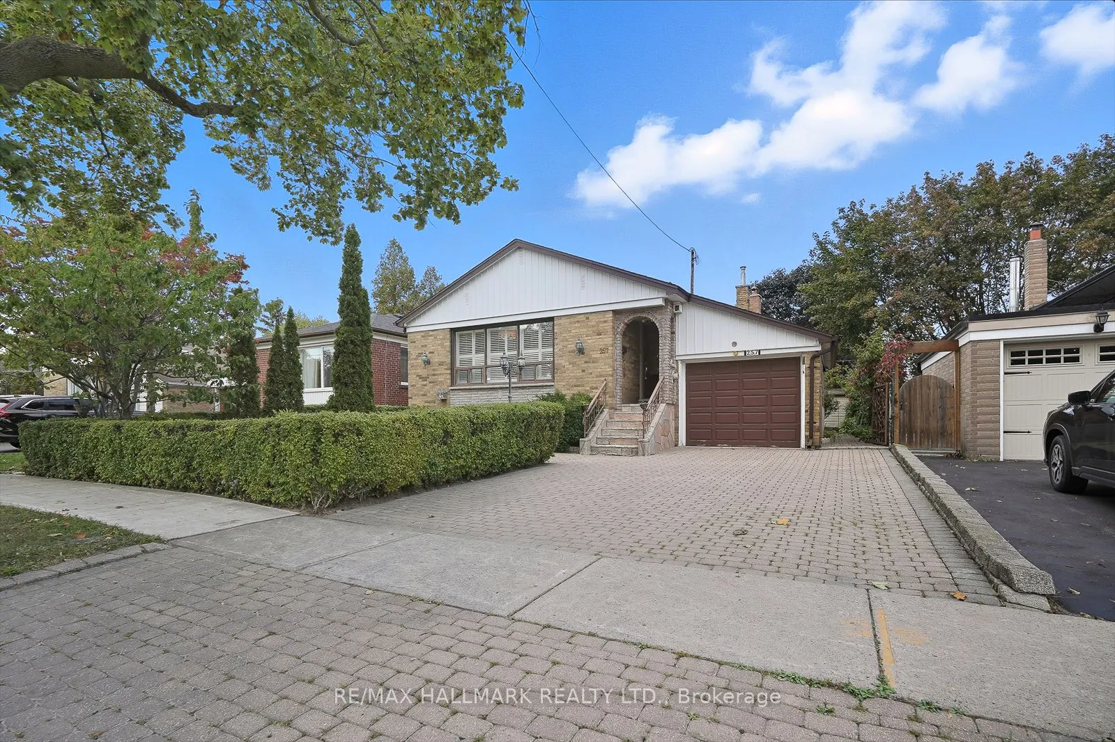 257 Chine Drive