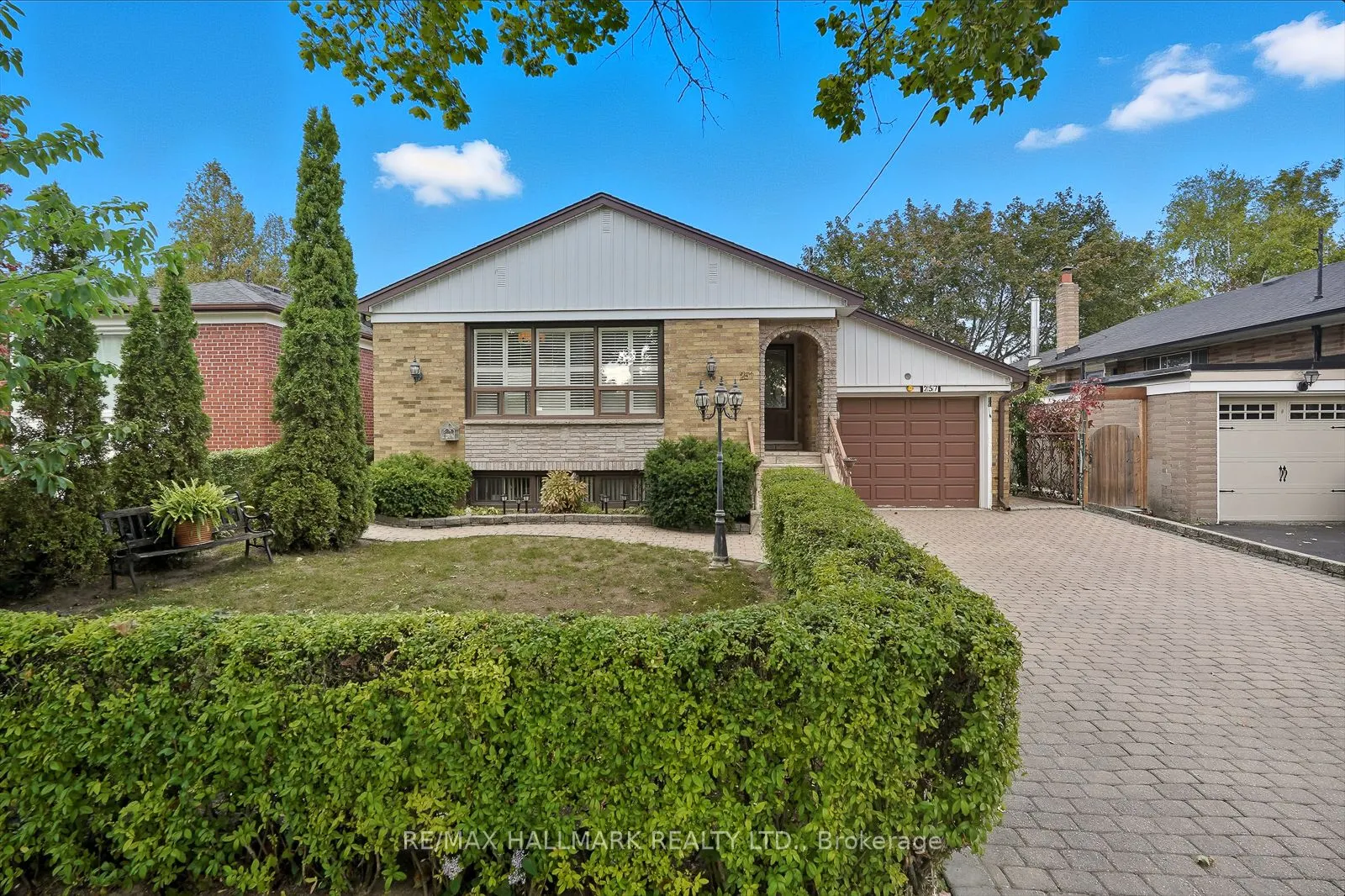 257 Chine Drive