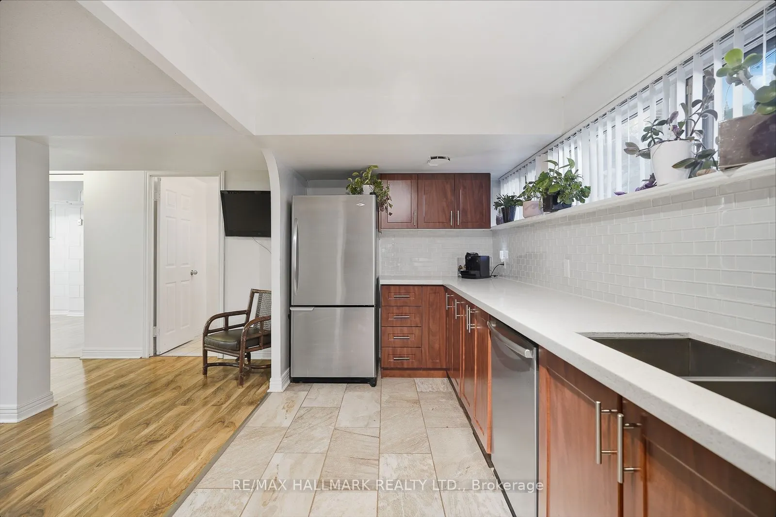 257 Chine Drive