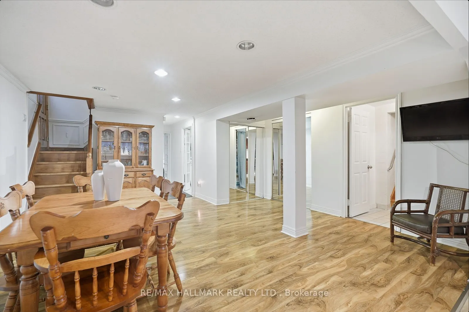 257 Chine Drive