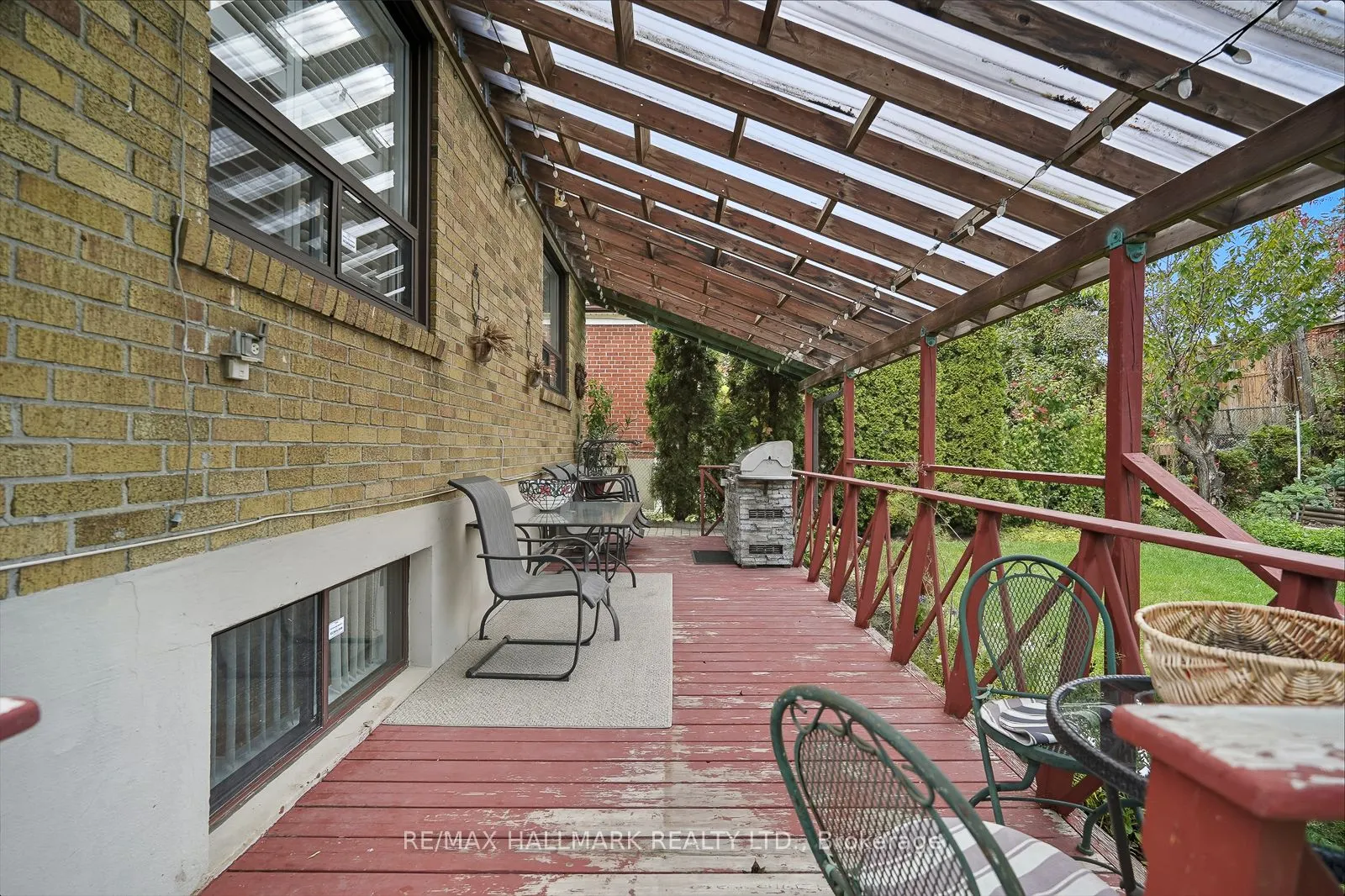 257 Chine Drive