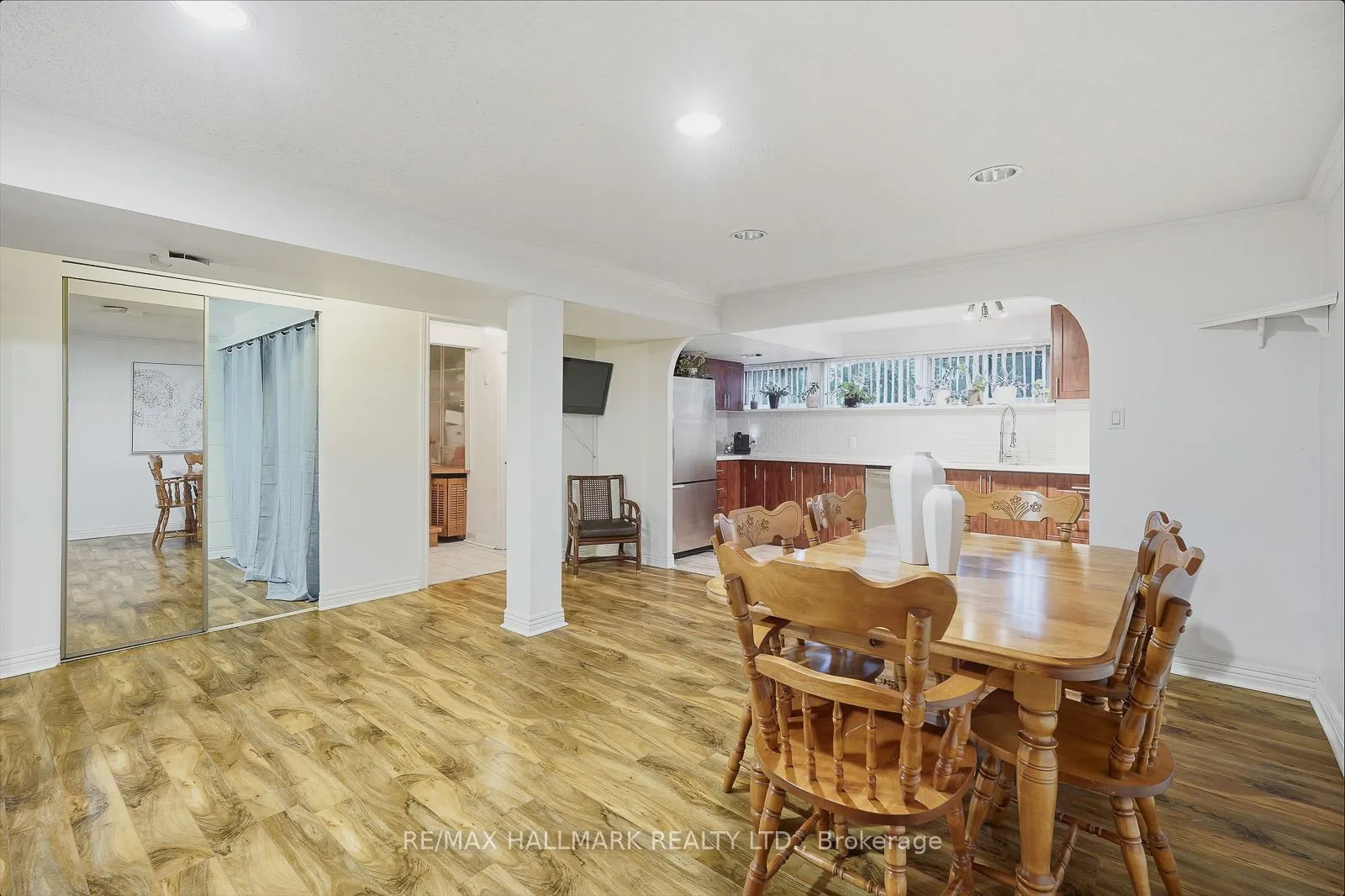 257 Chine Drive