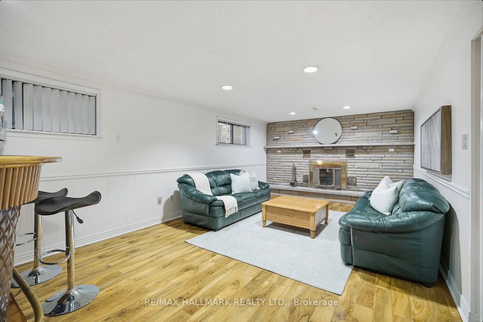 257 Chine Drive