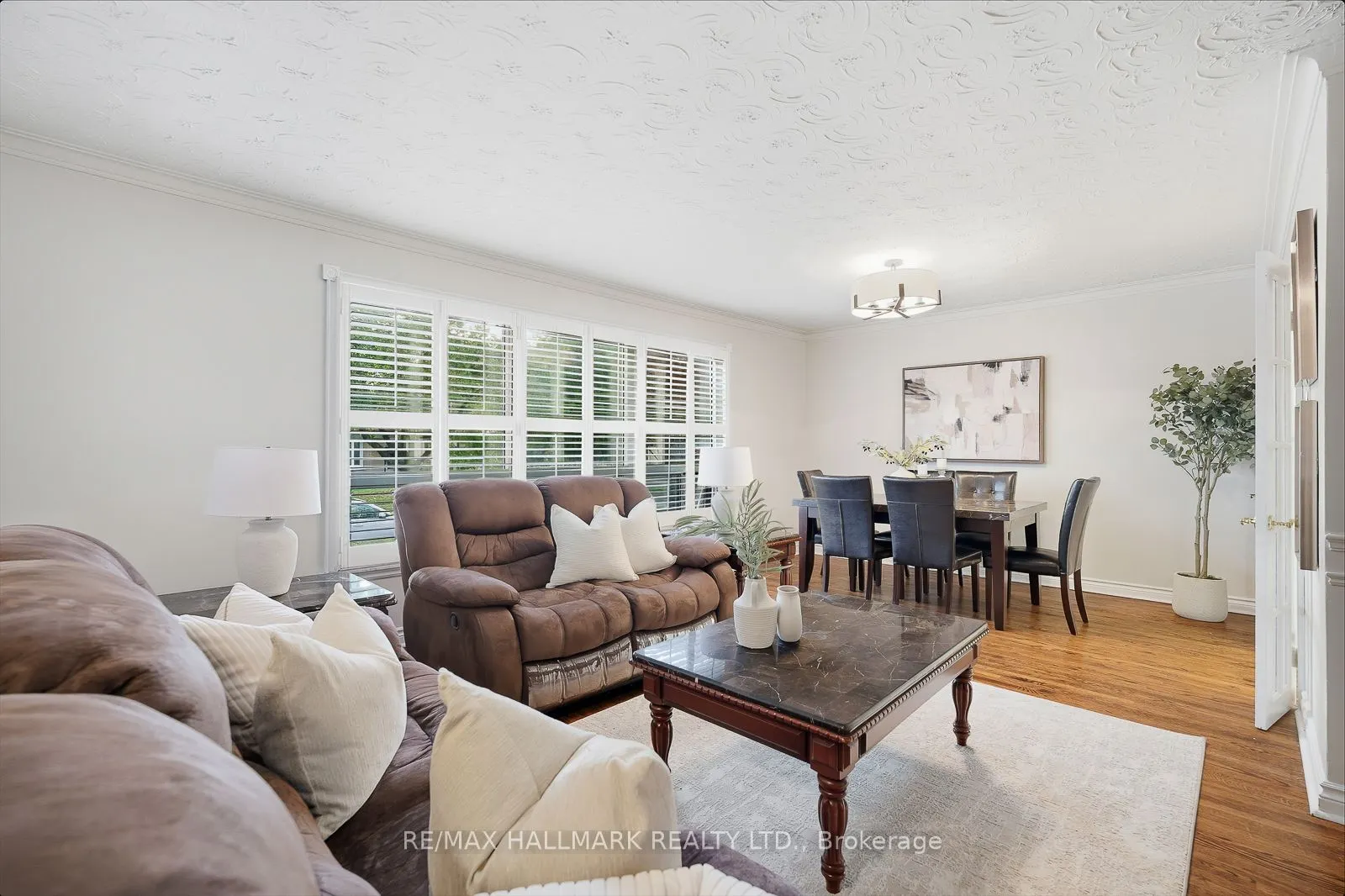 257 Chine Drive