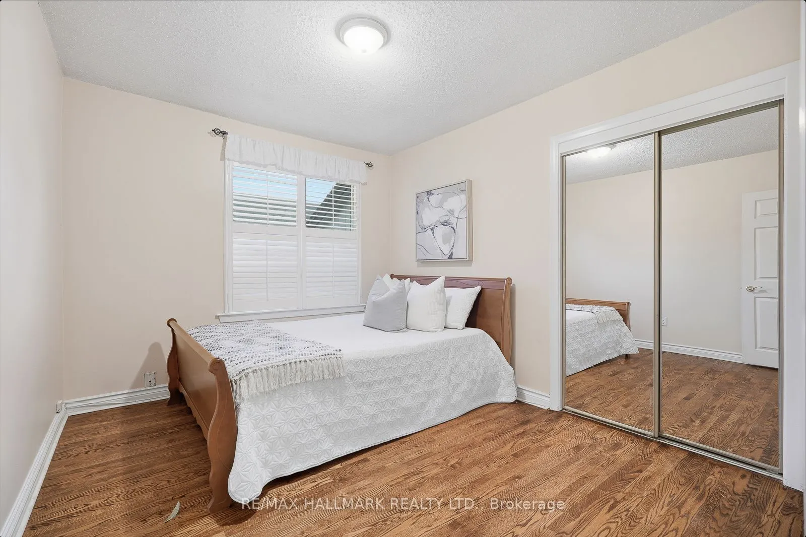 257 Chine Drive