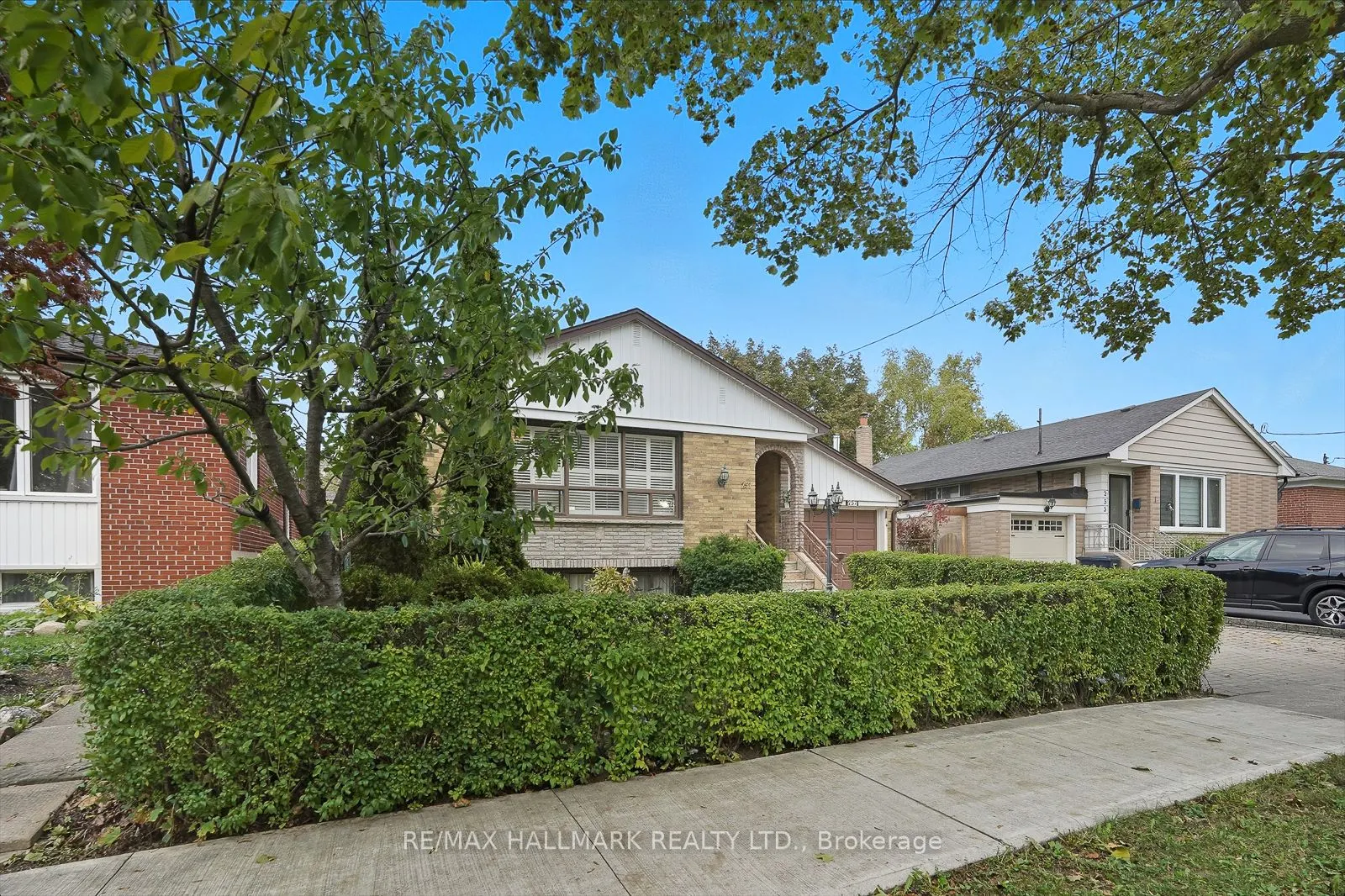257 Chine Drive