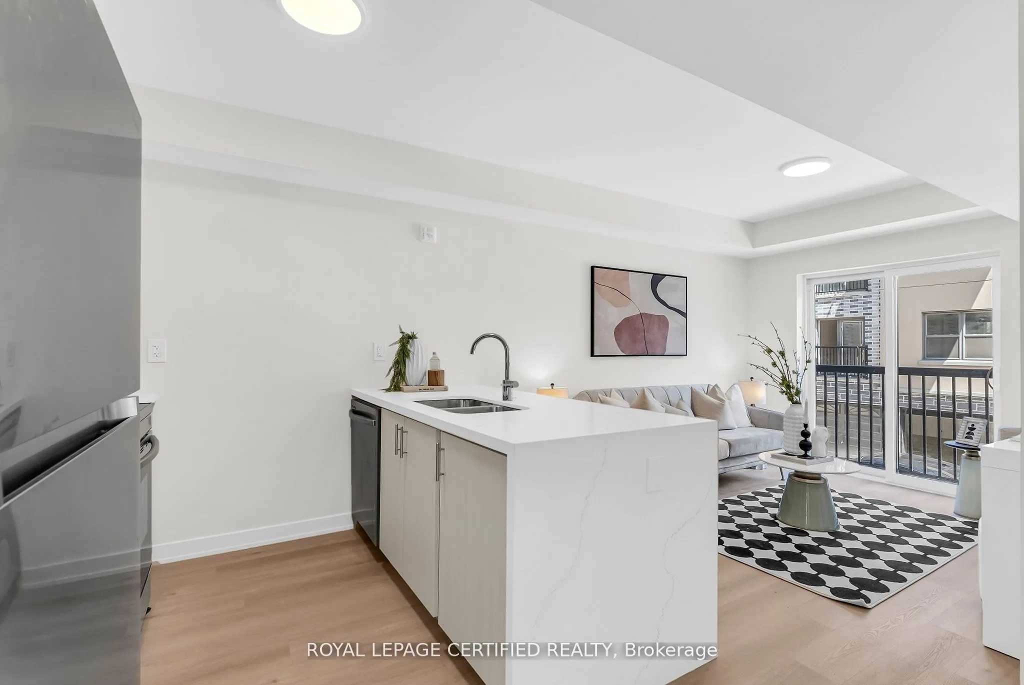 400 Mary Street E, #21