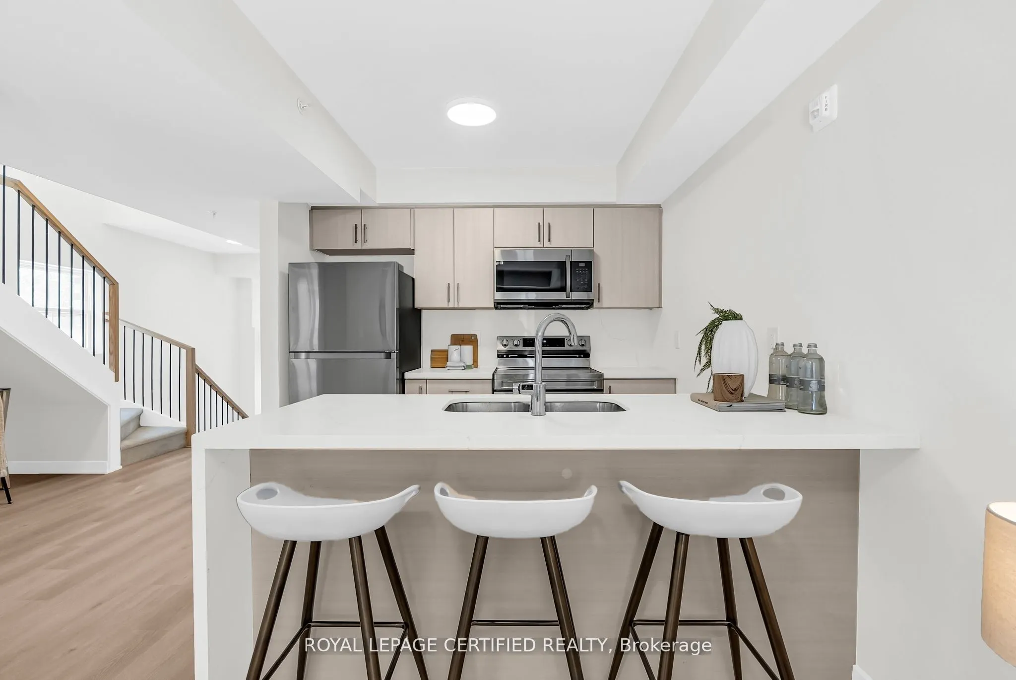 400 Mary Street E, #21