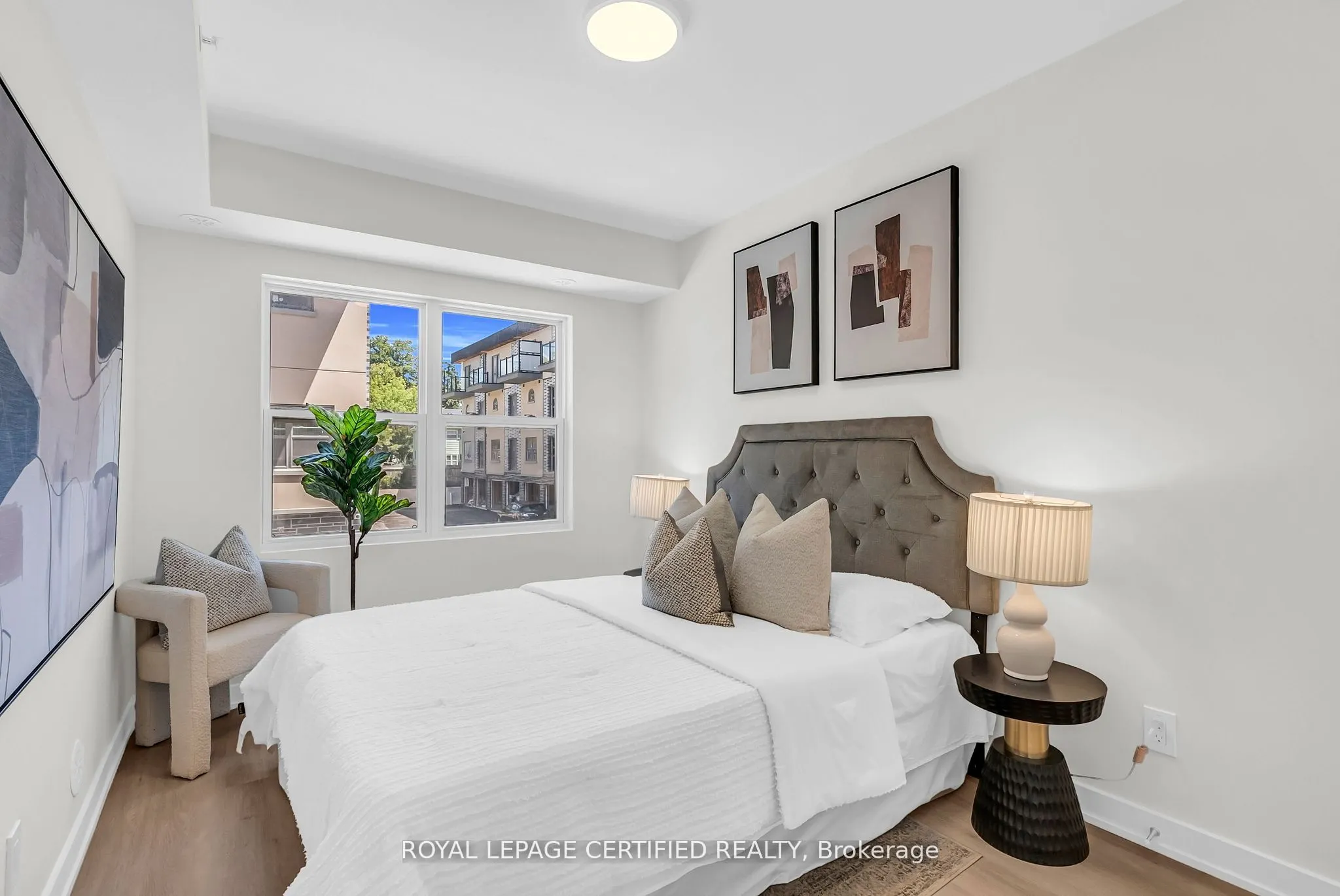 400 Mary Street E, #21