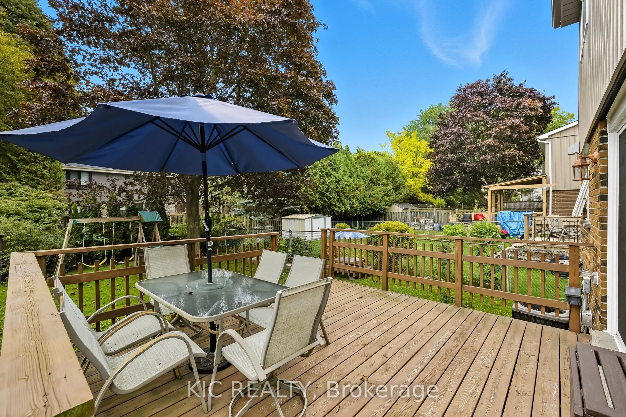 1795 Listowell Crescent