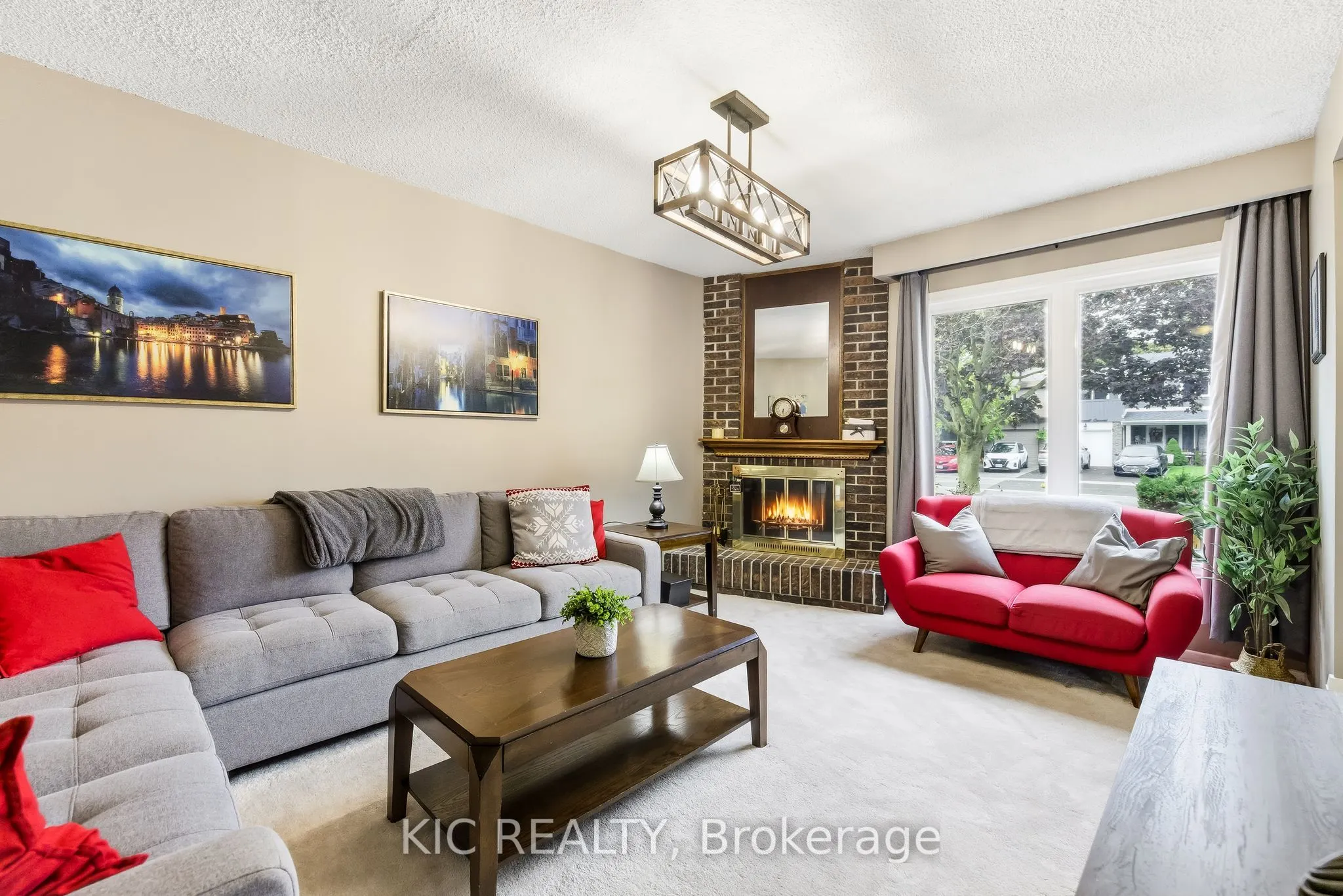 1795 Listowell Crescent