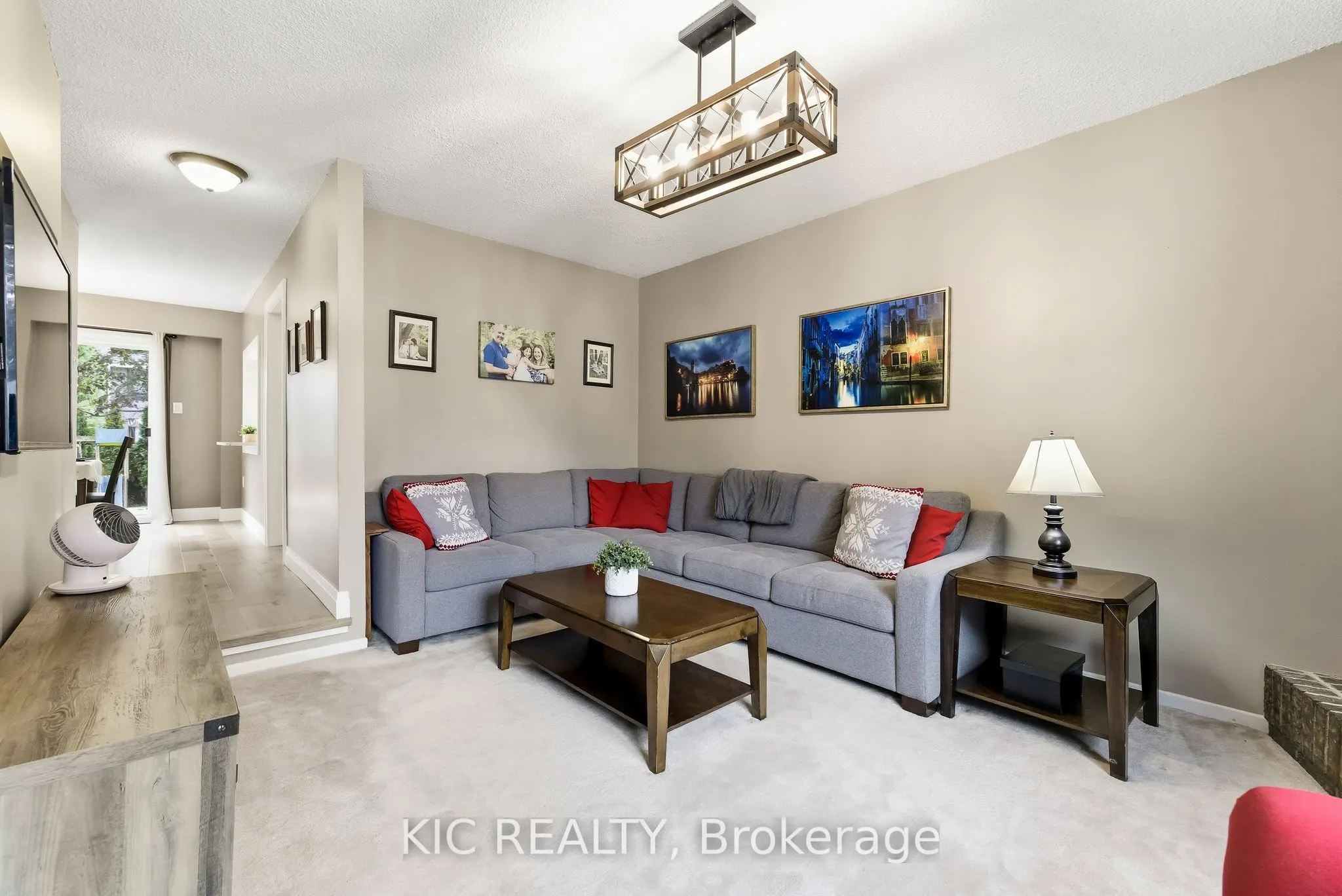 1795 Listowell Crescent