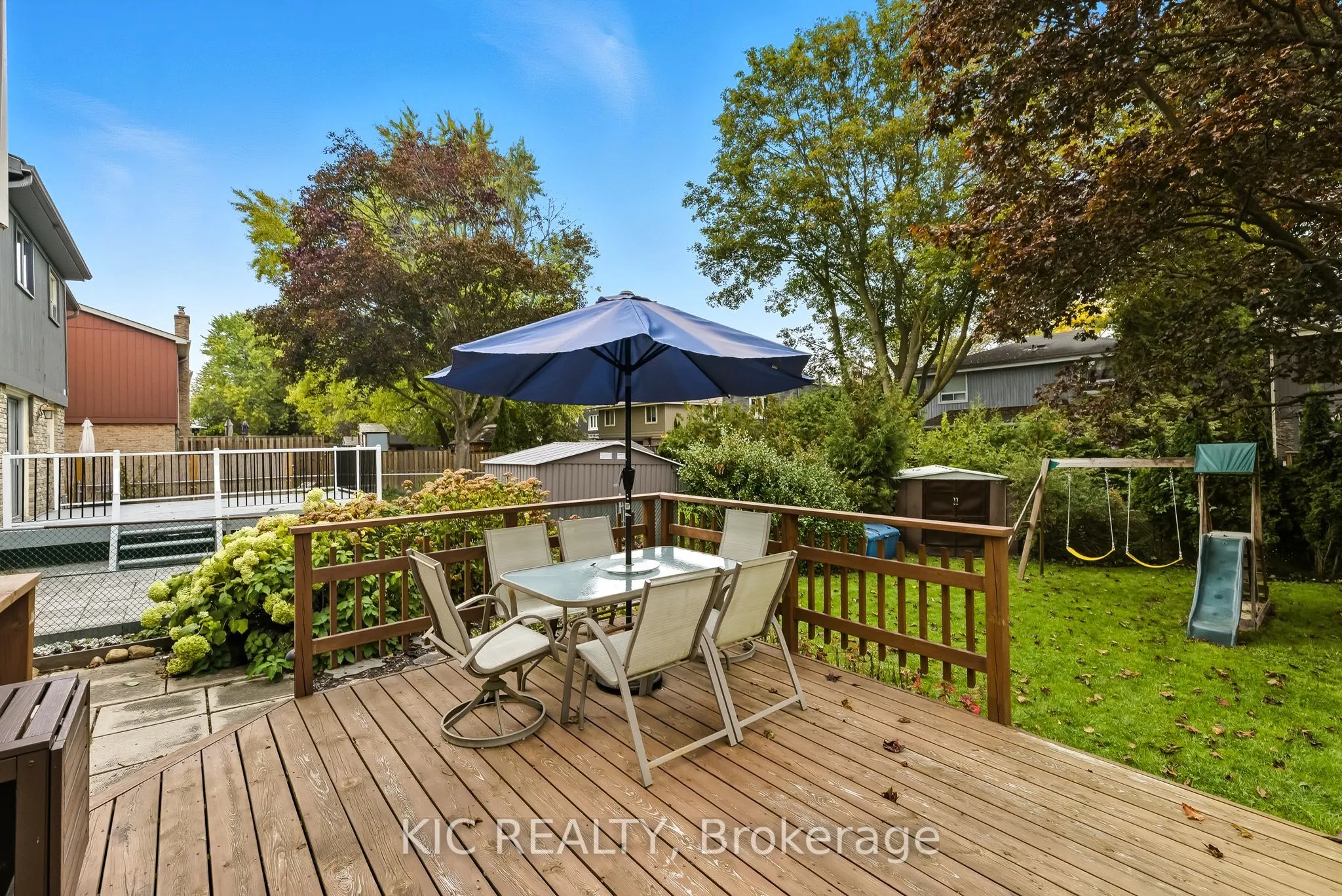 1795 Listowell Crescent