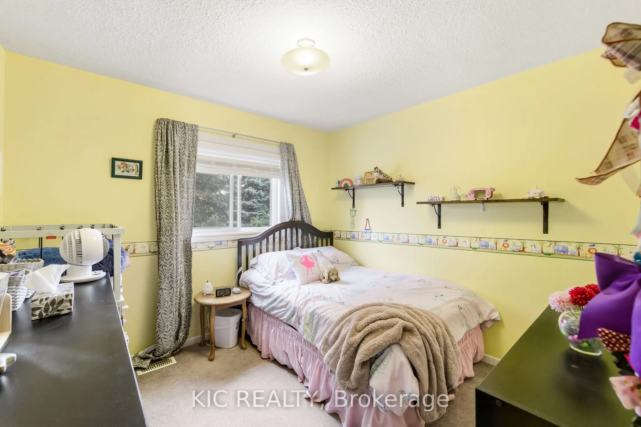 1795 Listowell Crescent