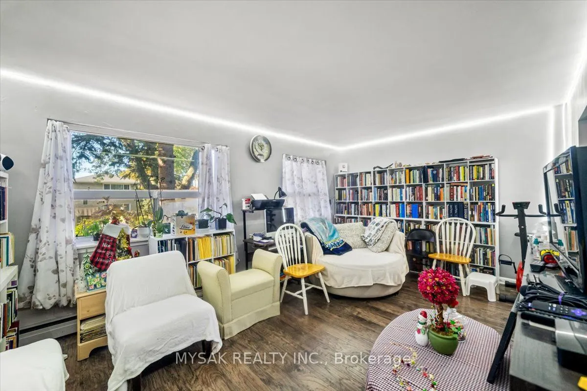 1033 Ravine Road