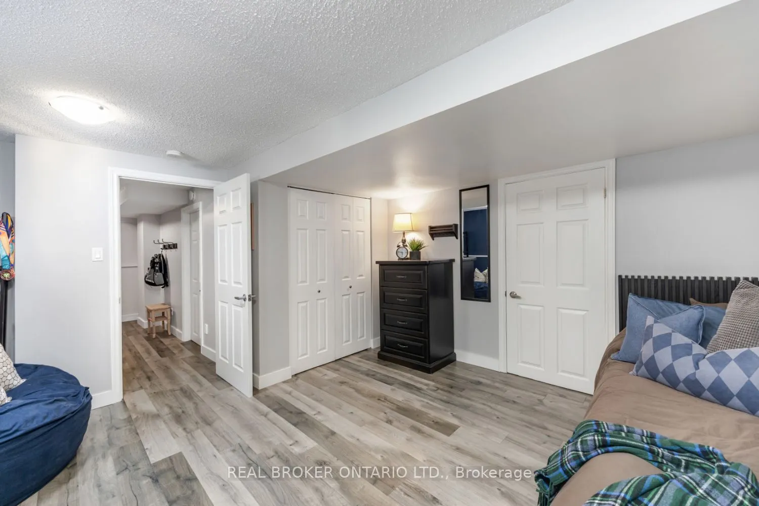 5 Walbridge Court