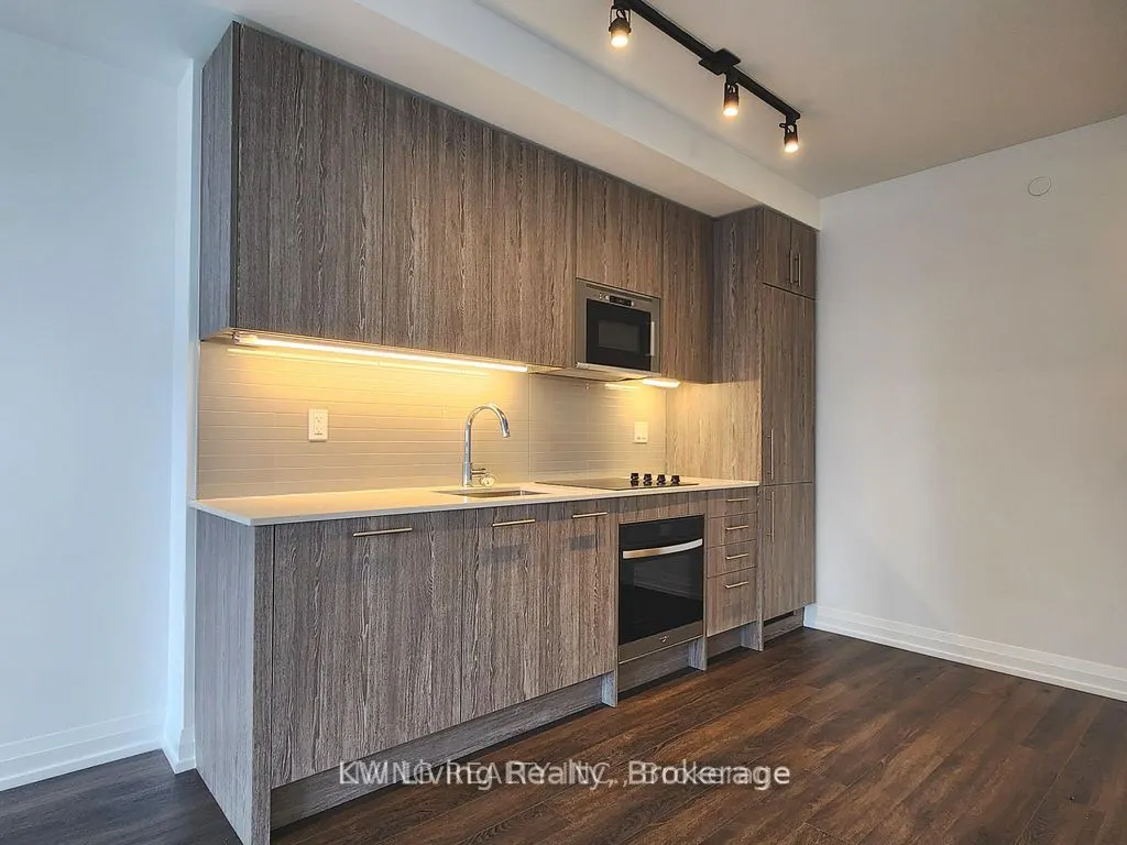 286 Main Street, #1506