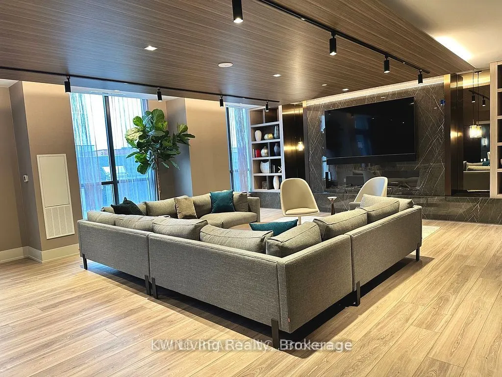 286 Main Street, #1506
