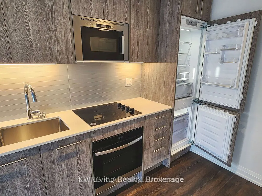 286 Main Street, #1506