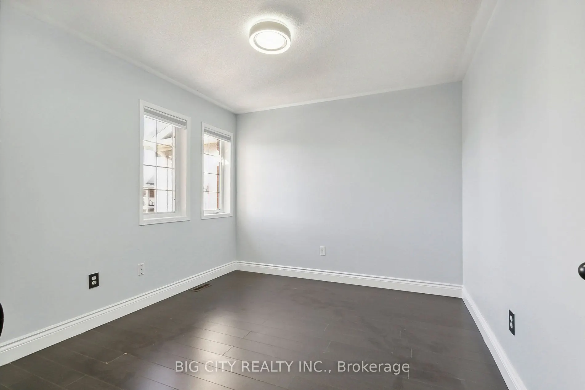 27 Angier Crescent, #Upper